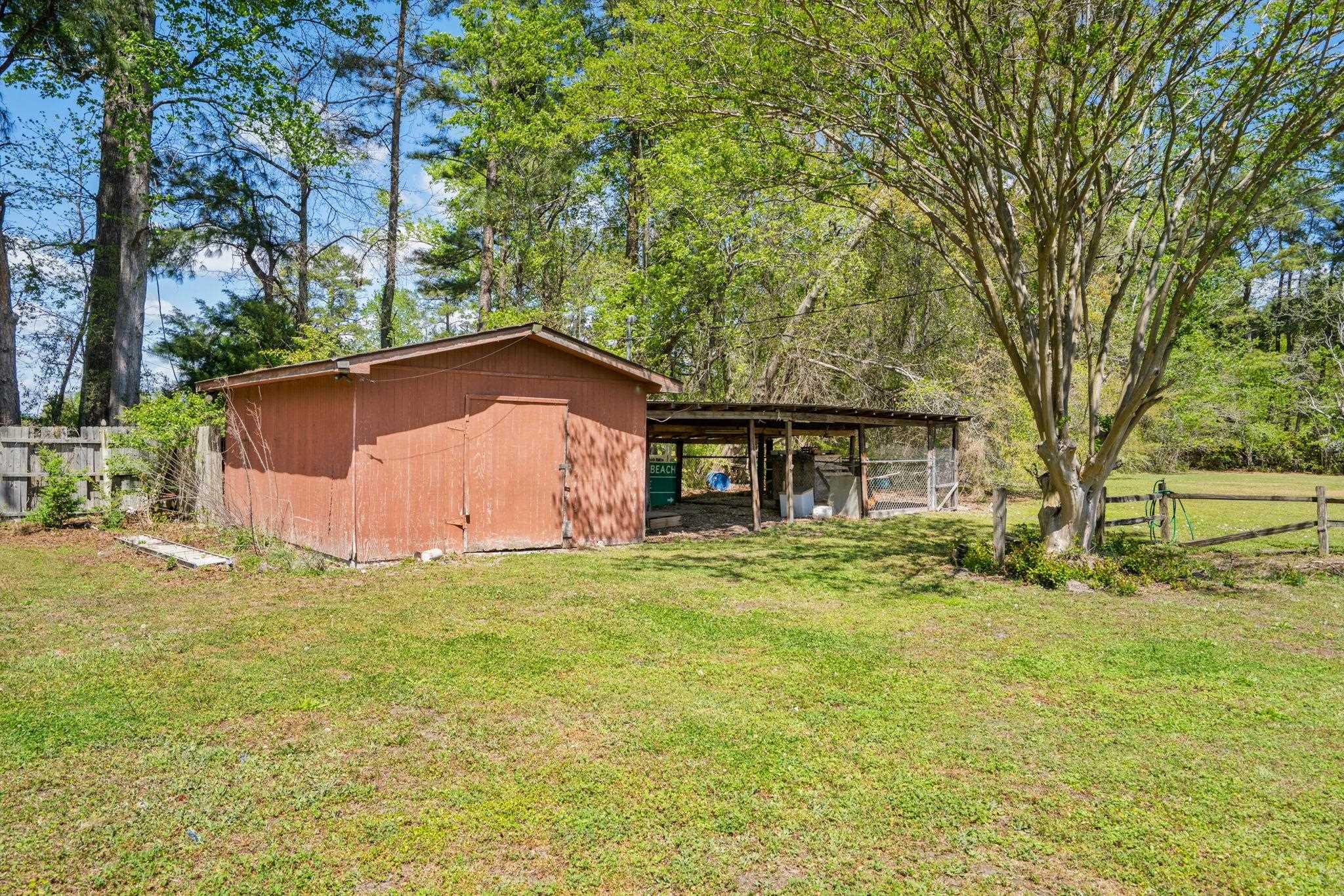 105 Twin City Circle Property Photo 22