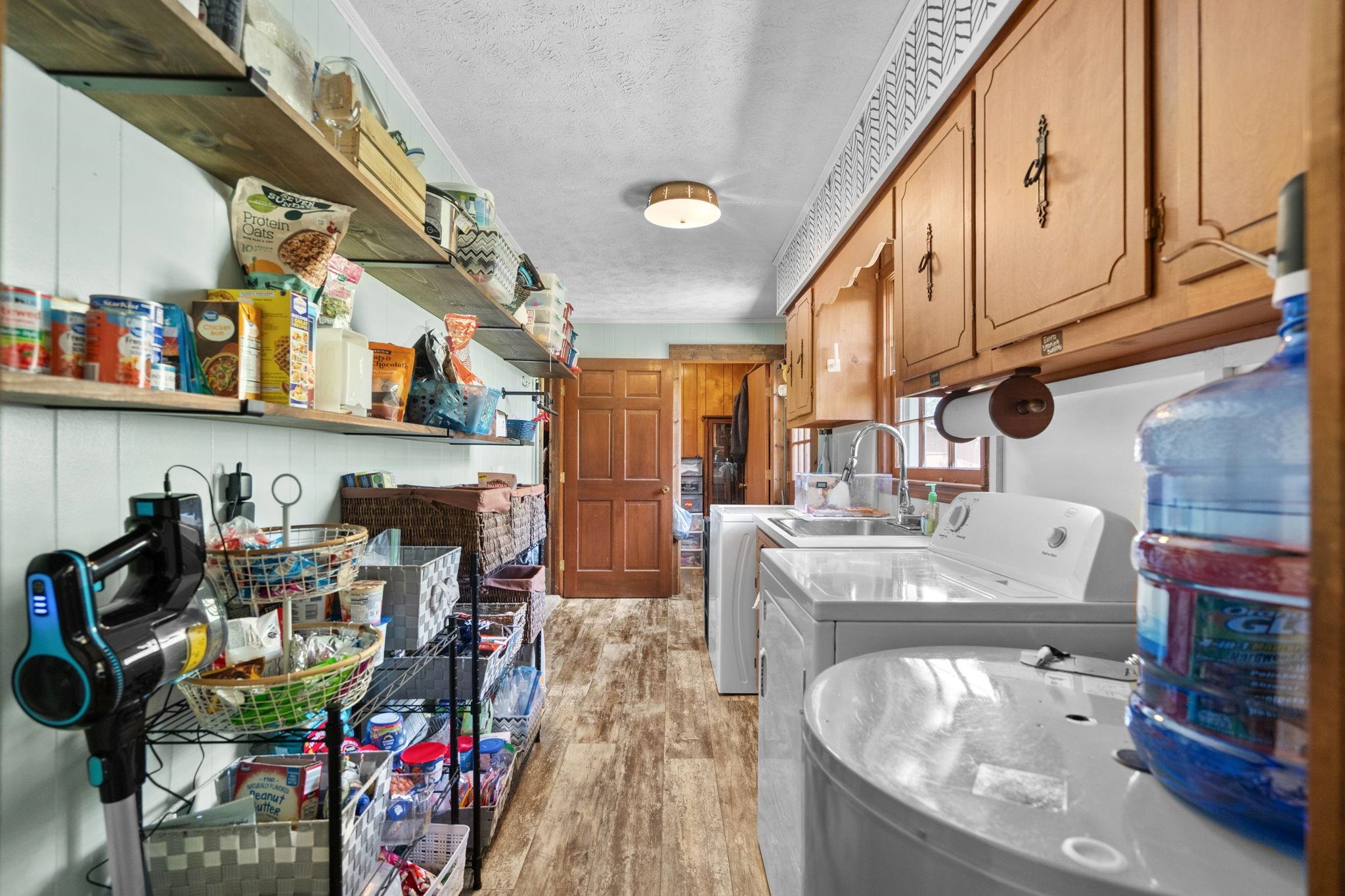 105 Twin City Circle Property Photo 24