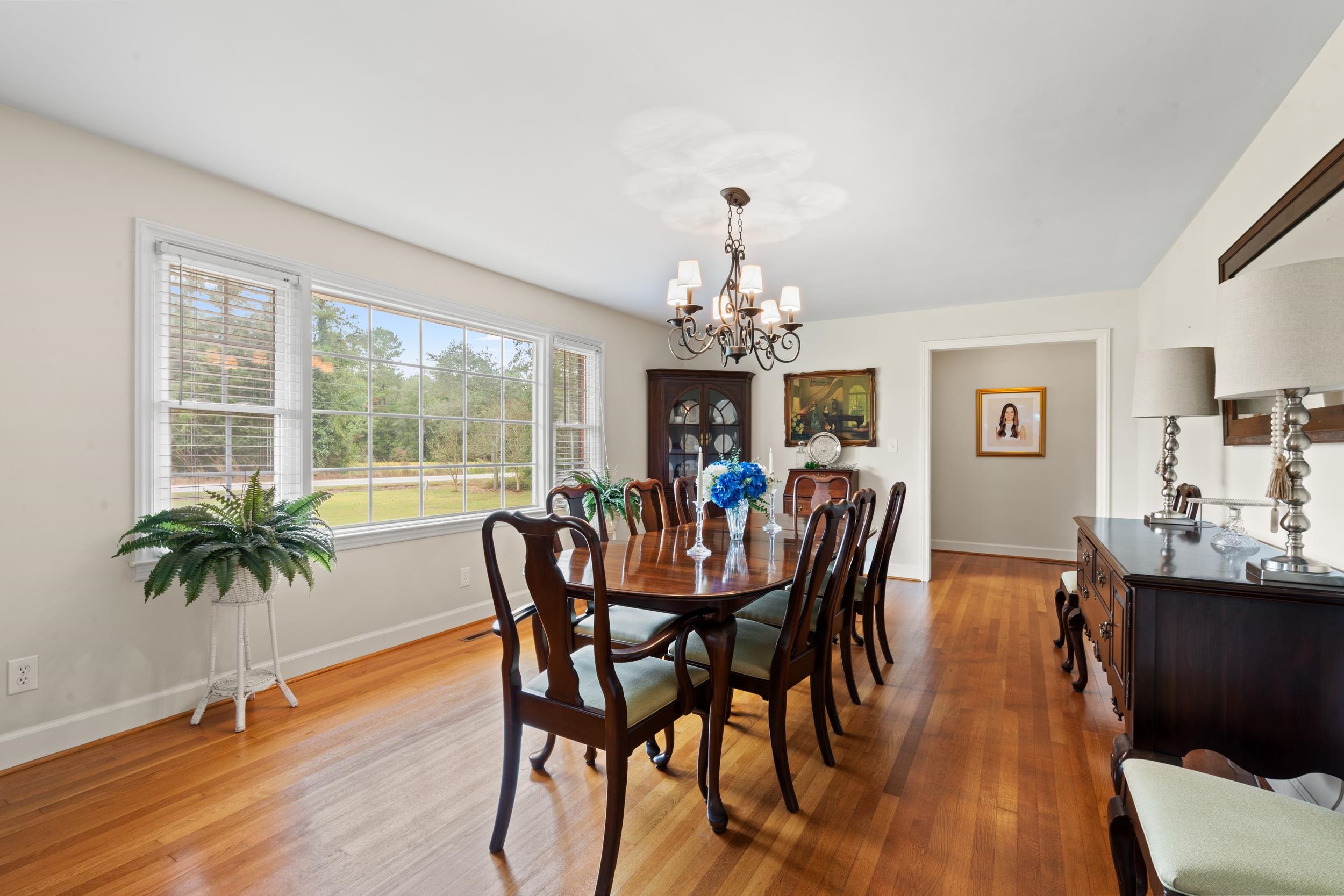 4867 Bluff Rd. Property Photo 4