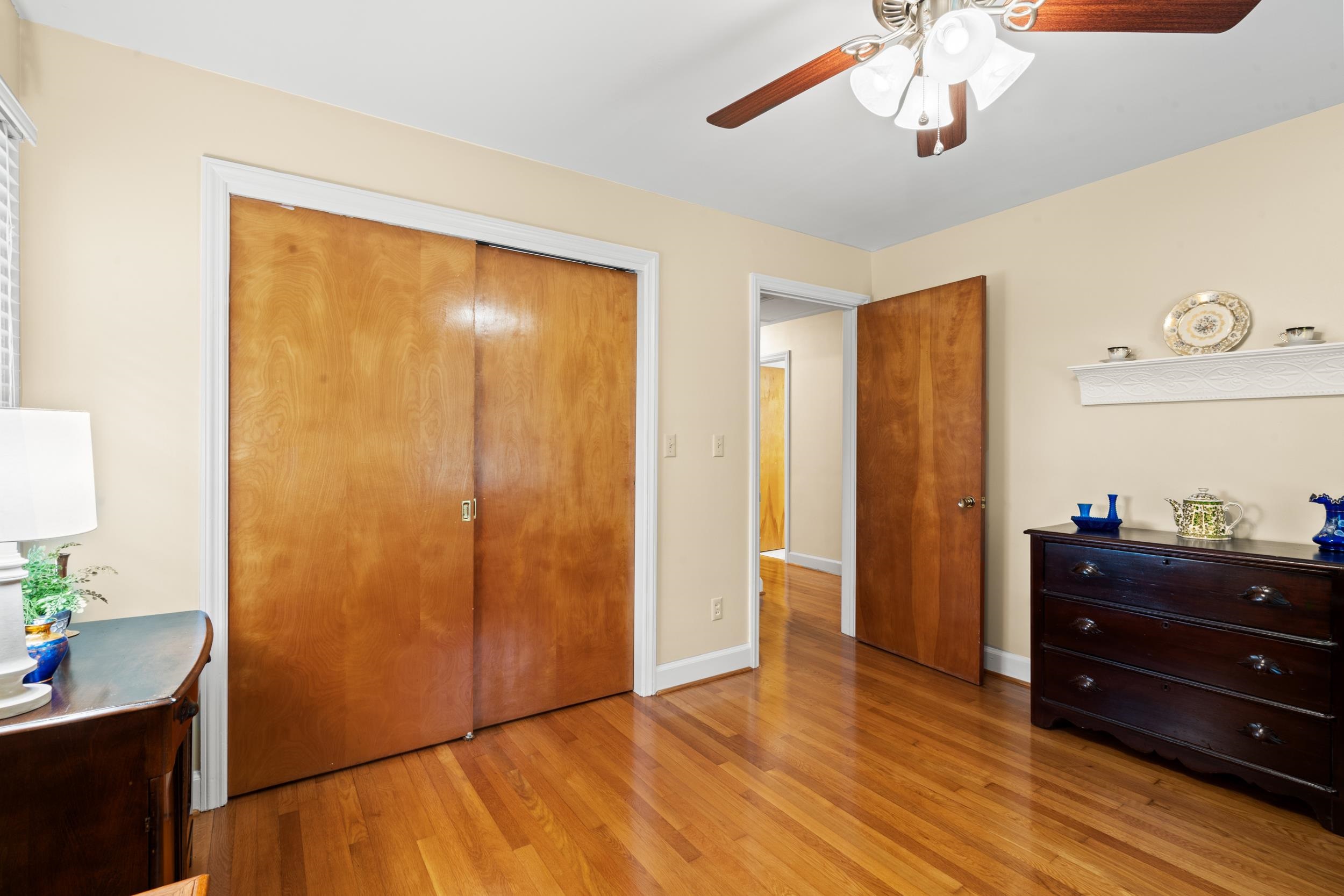 4867 Bluff Rd. Property Photo 8