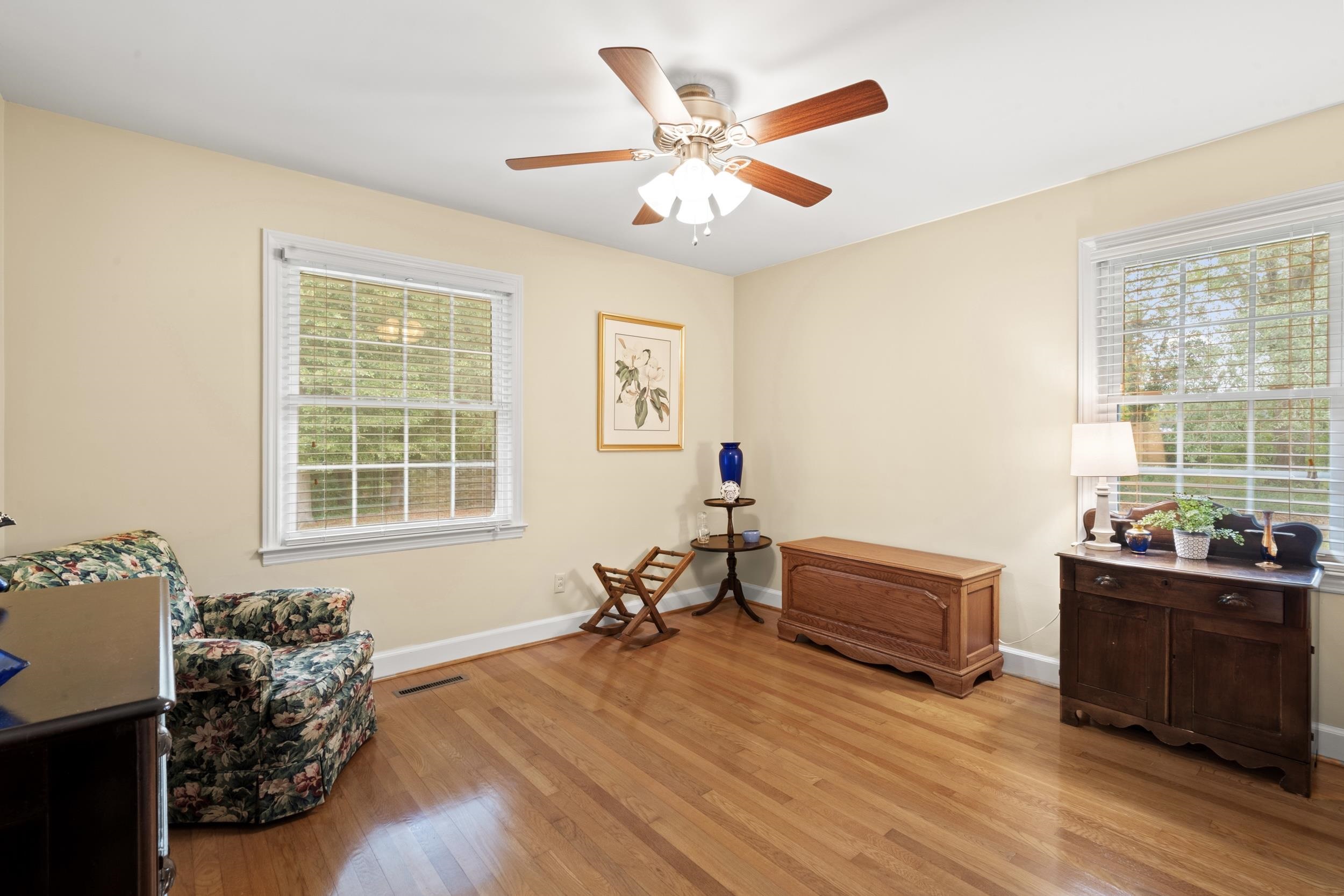 4867 Bluff Rd. Property Photo 9