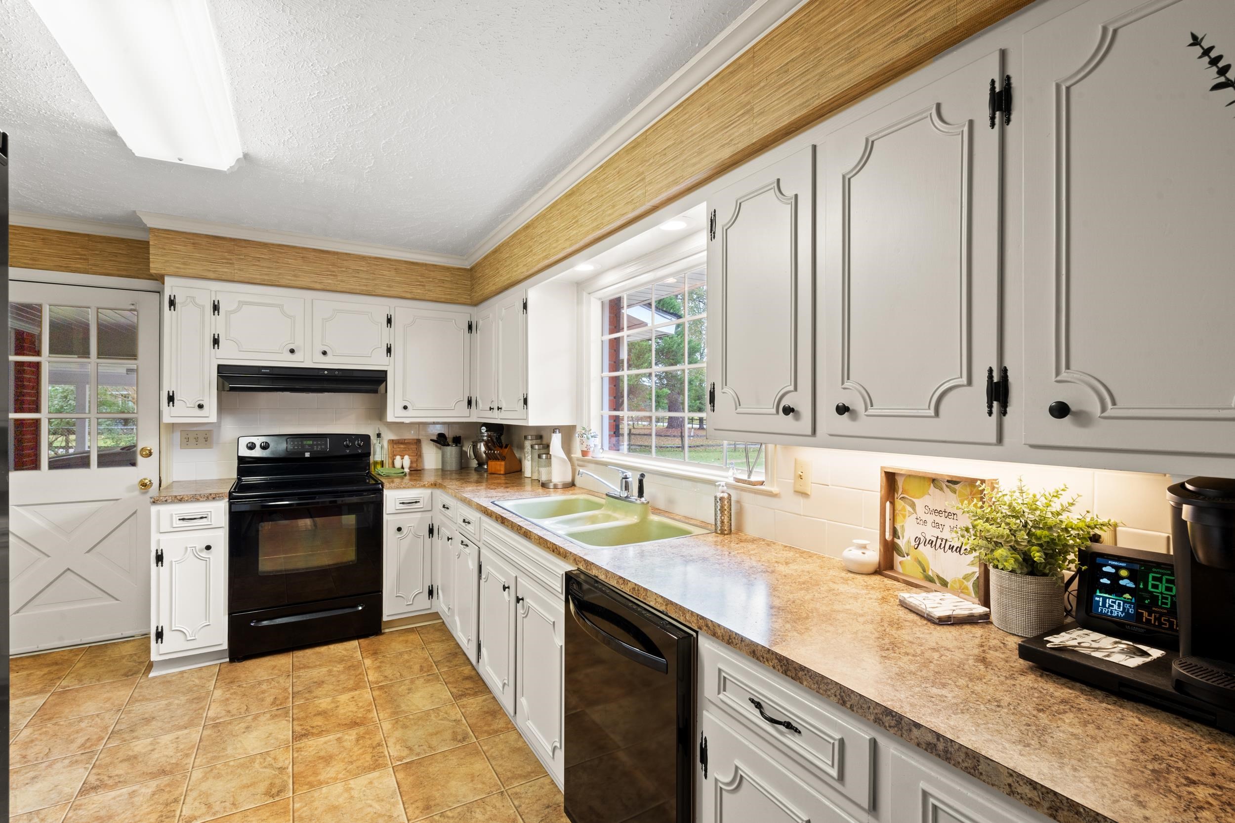 4867 Bluff Rd. Property Photo 17