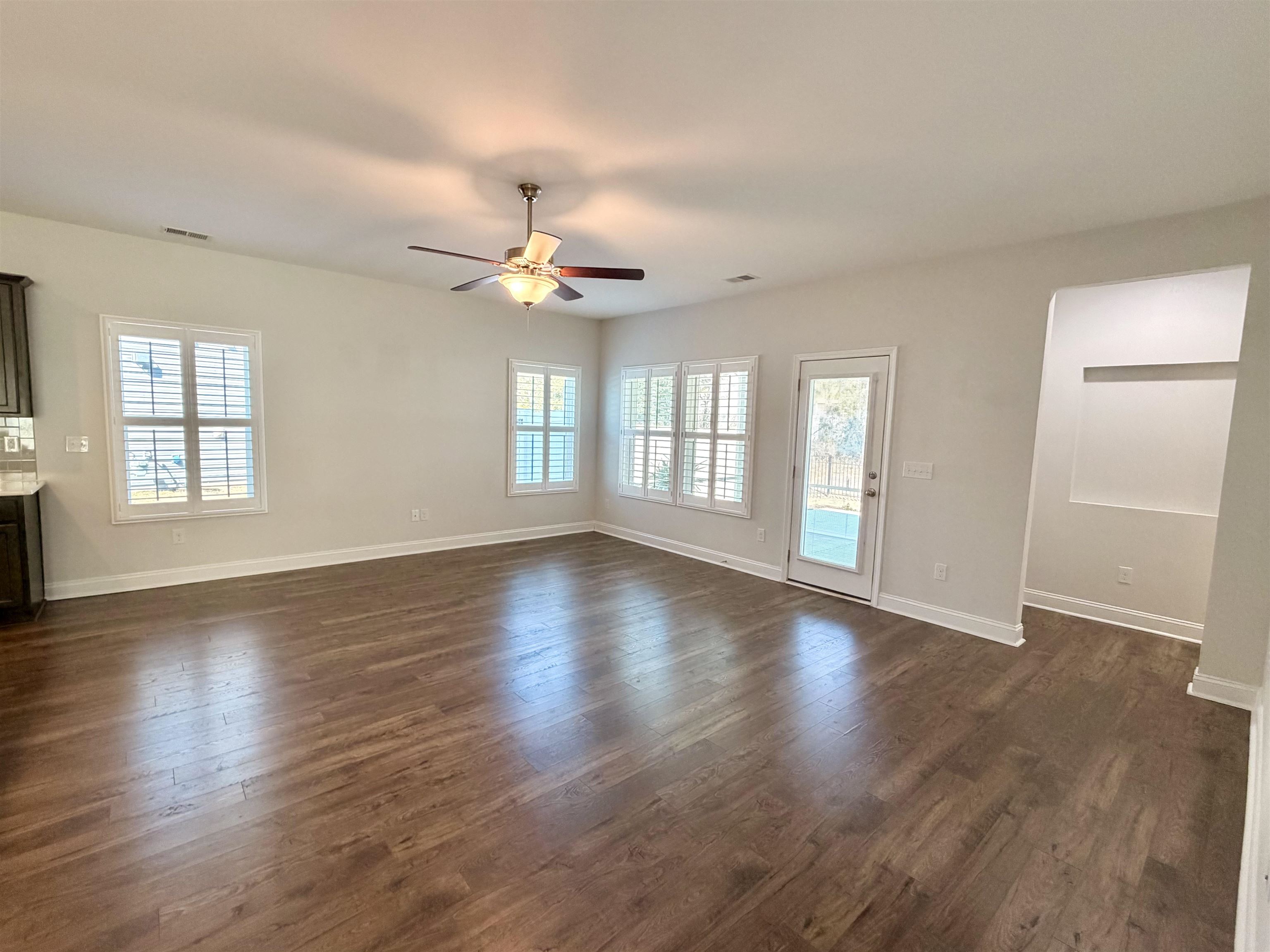 3035 Honey Clover Ct. Property Photo 9