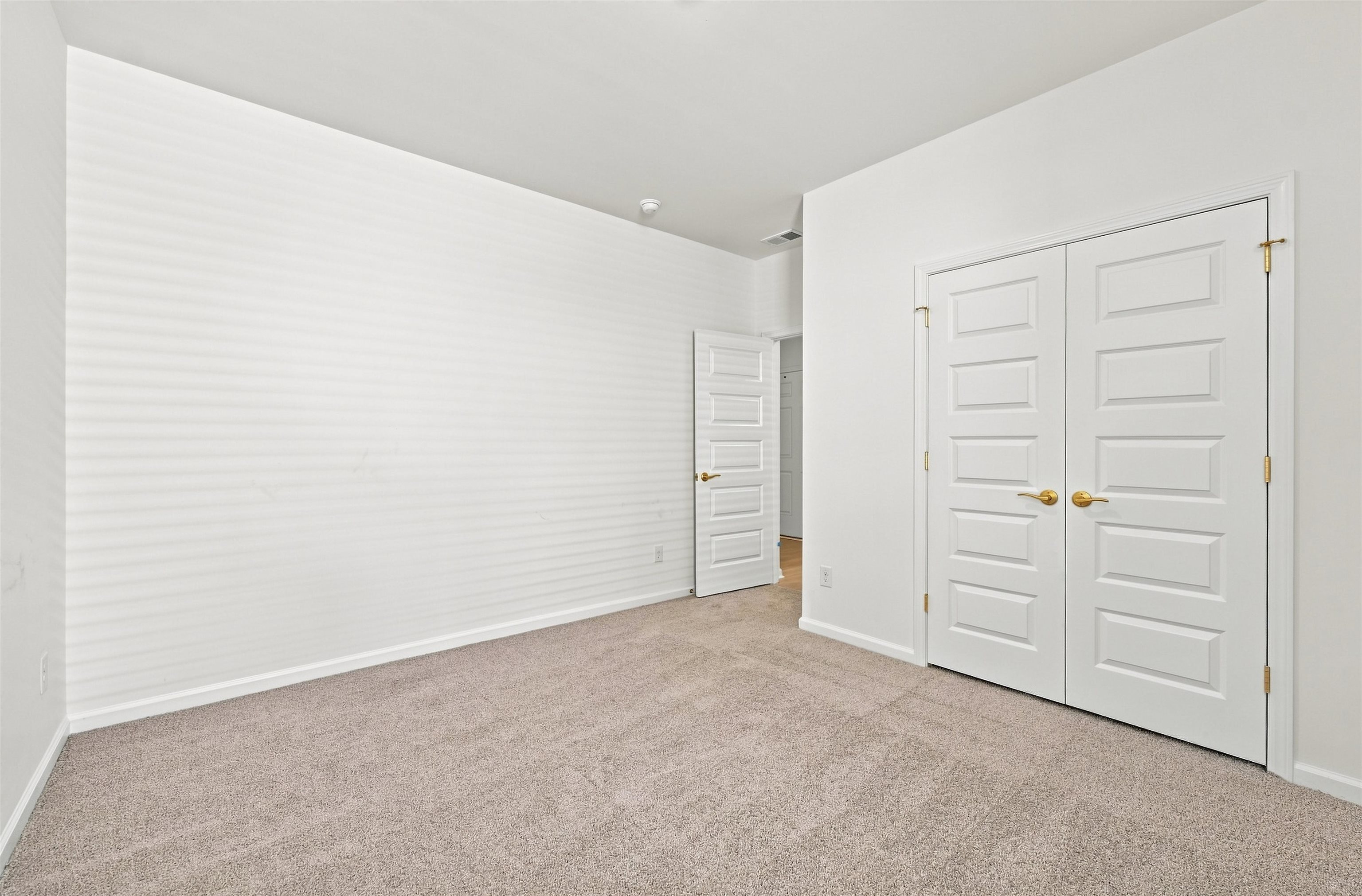 139 Buckingham Dr Property Photo 14