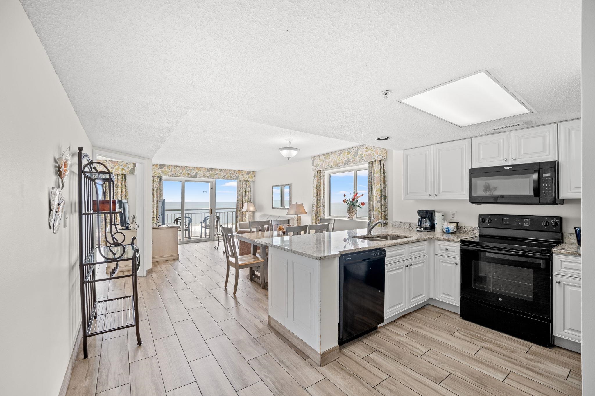 2000 N Ocean Blvd. Property Photo 3