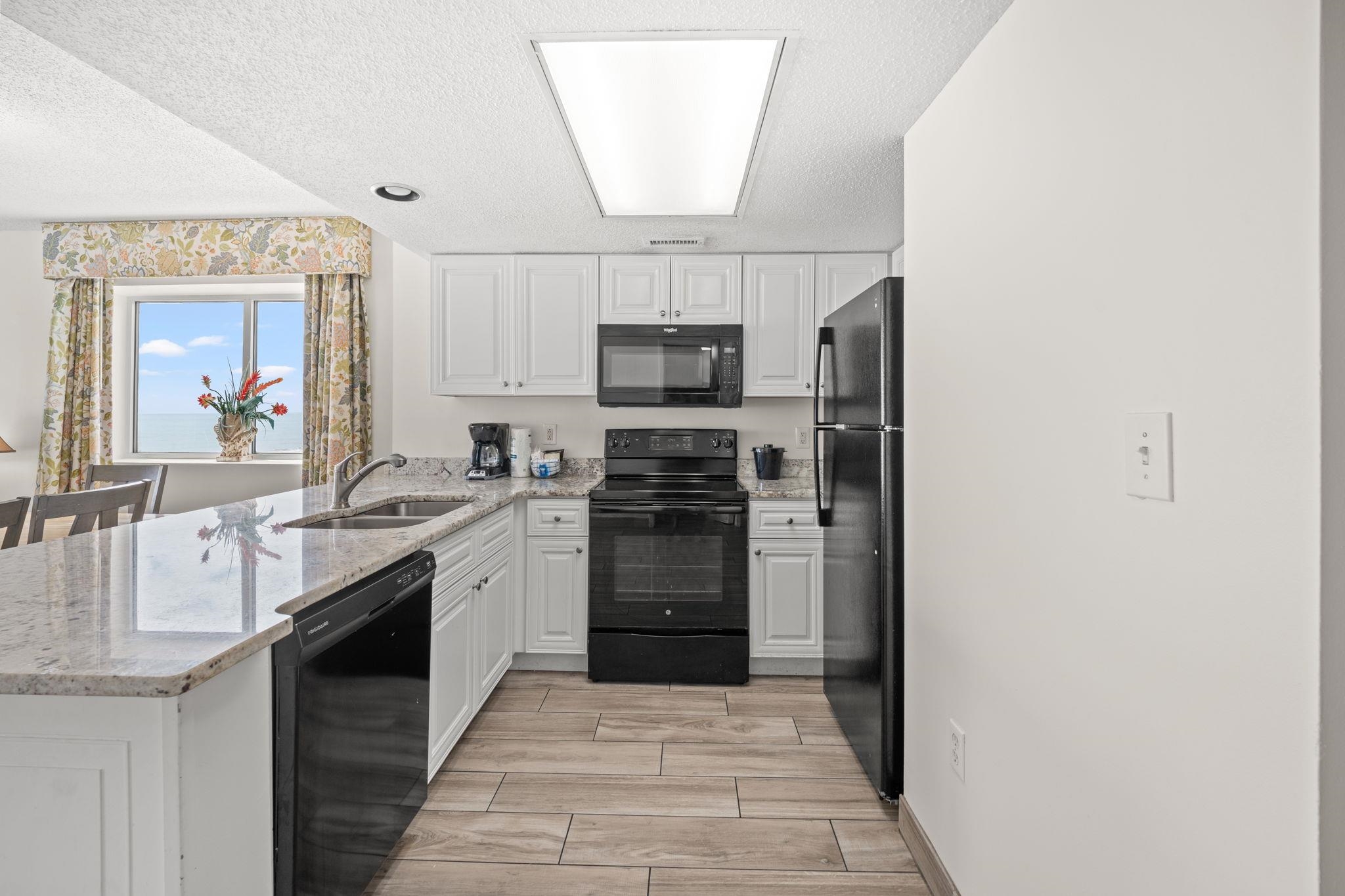 2000 N Ocean Blvd. Property Photo 10