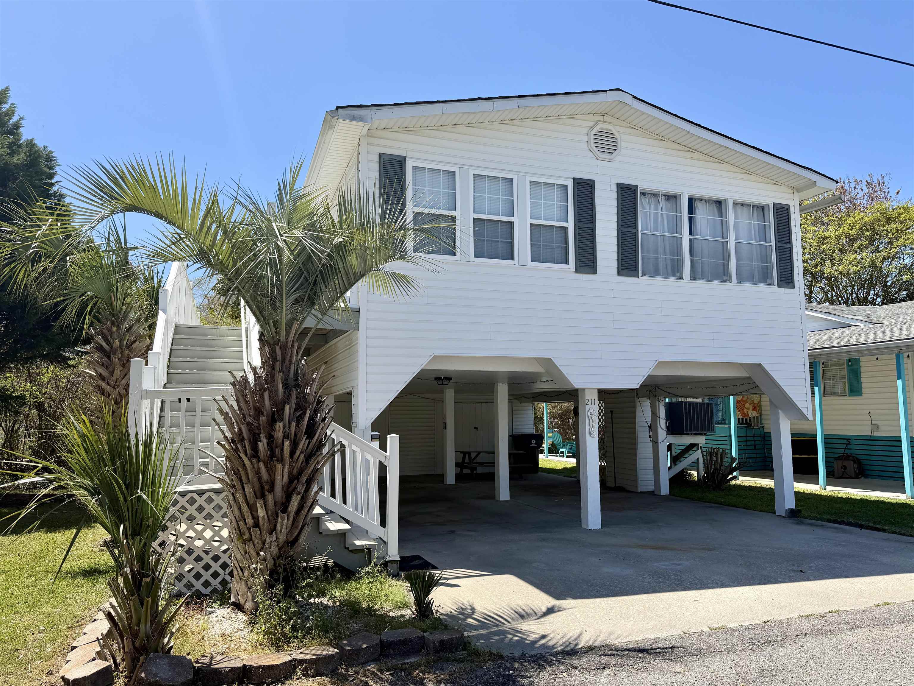 211 Sanddollar Dr. Property Photo 1