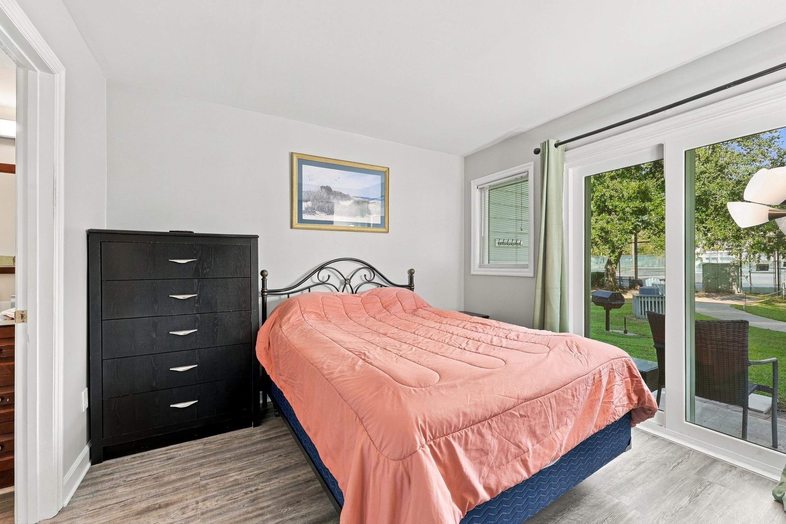 5905 South Kings Hwy. Property Photo 16