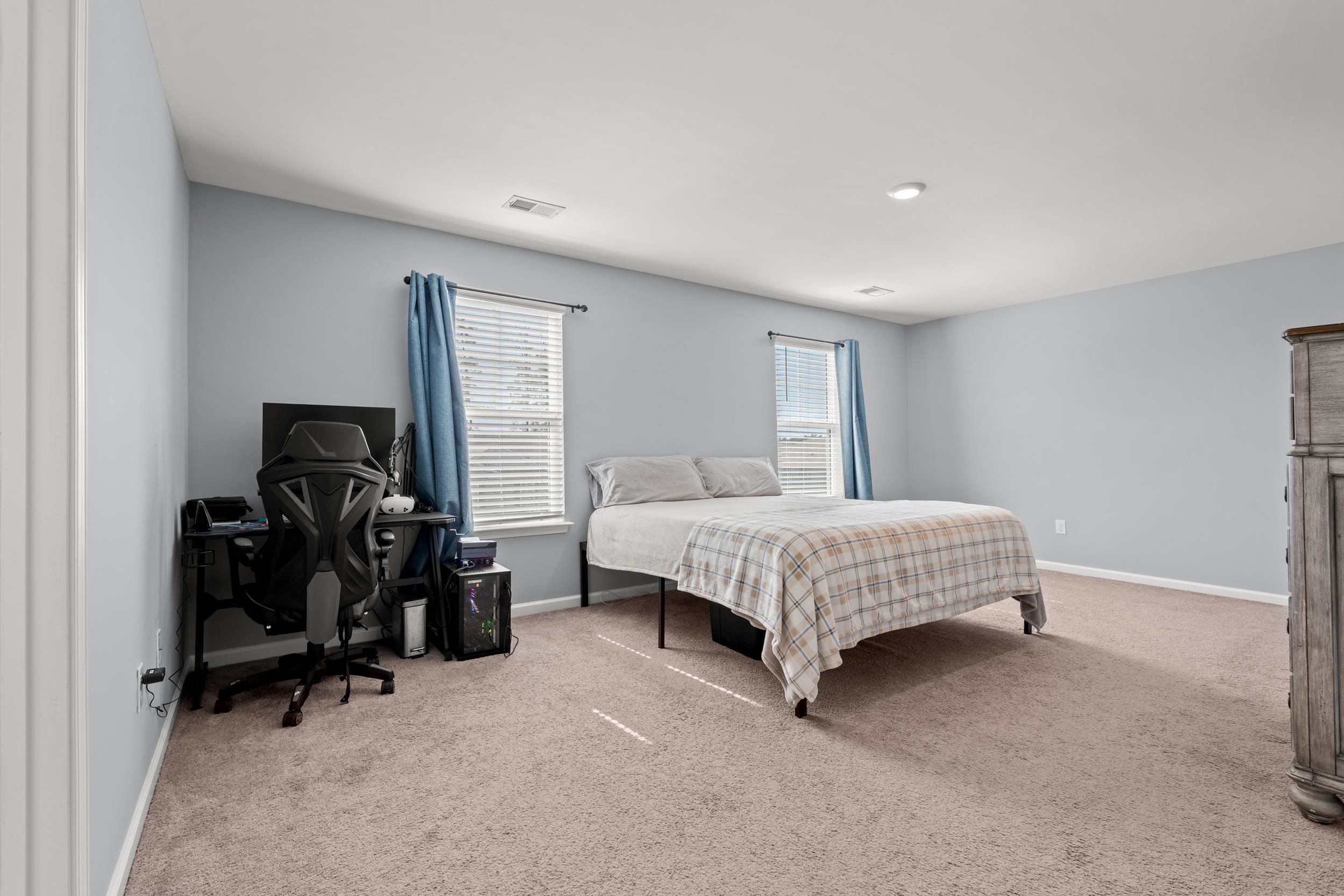 420 Sunforest Way Property Photo 13