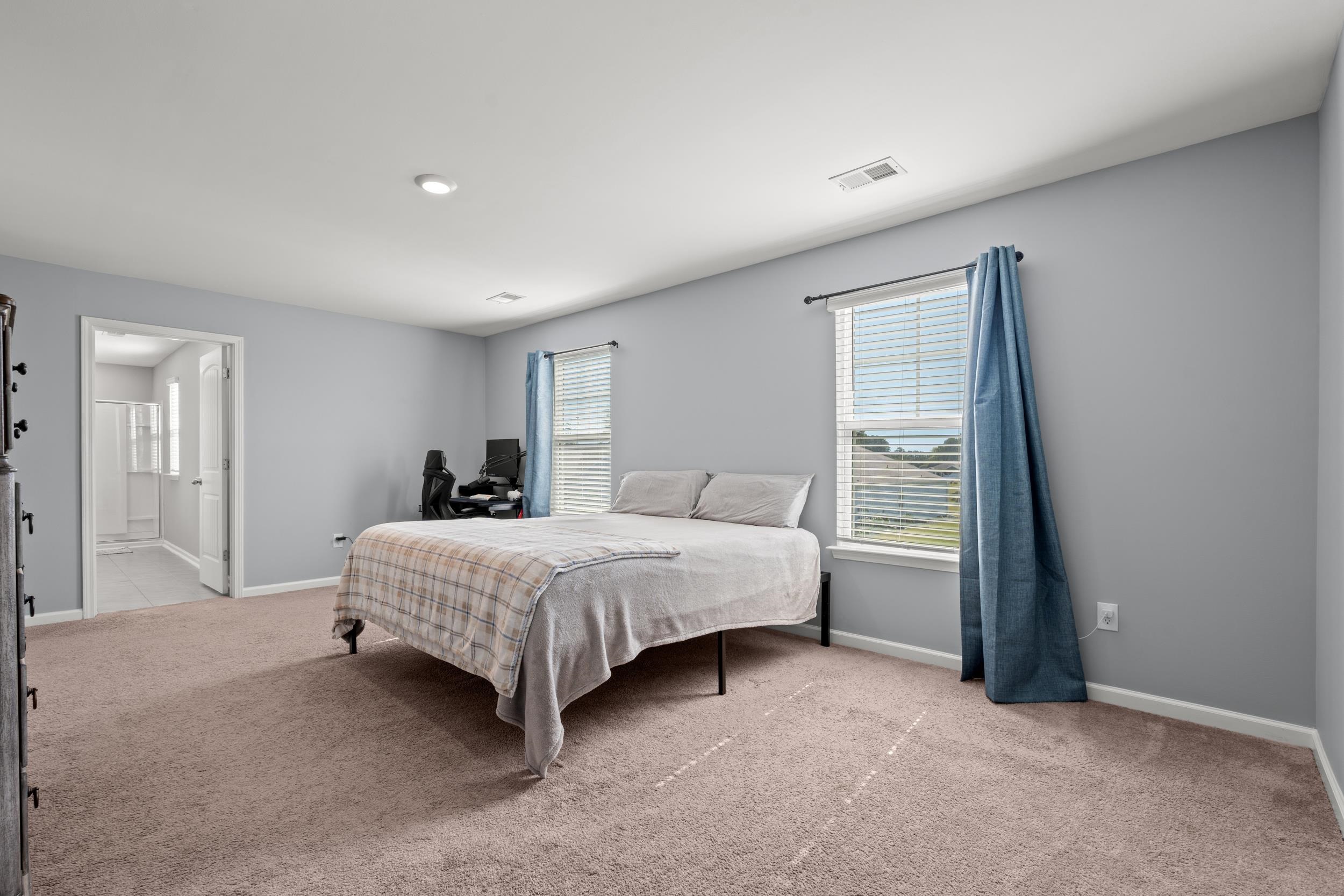 420 Sunforest Way Property Photo 14