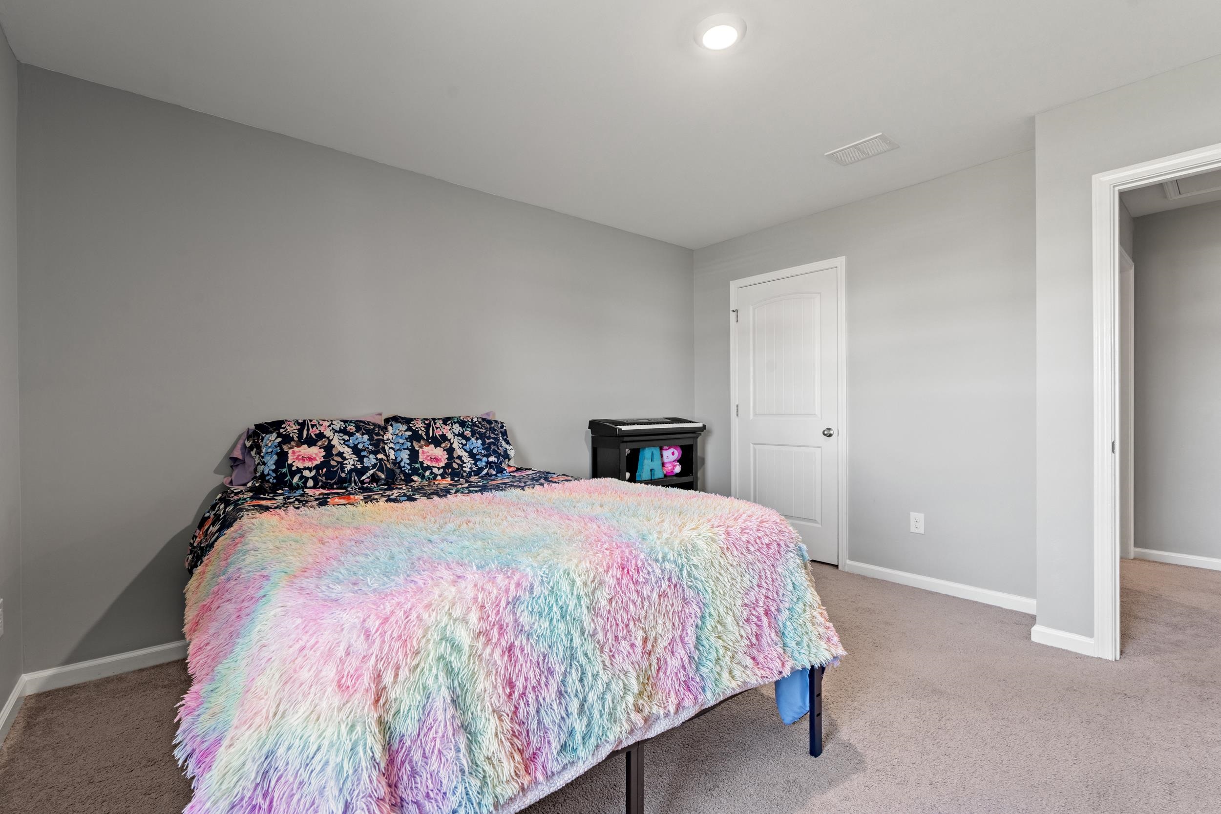 420 Sunforest Way Property Photo 19