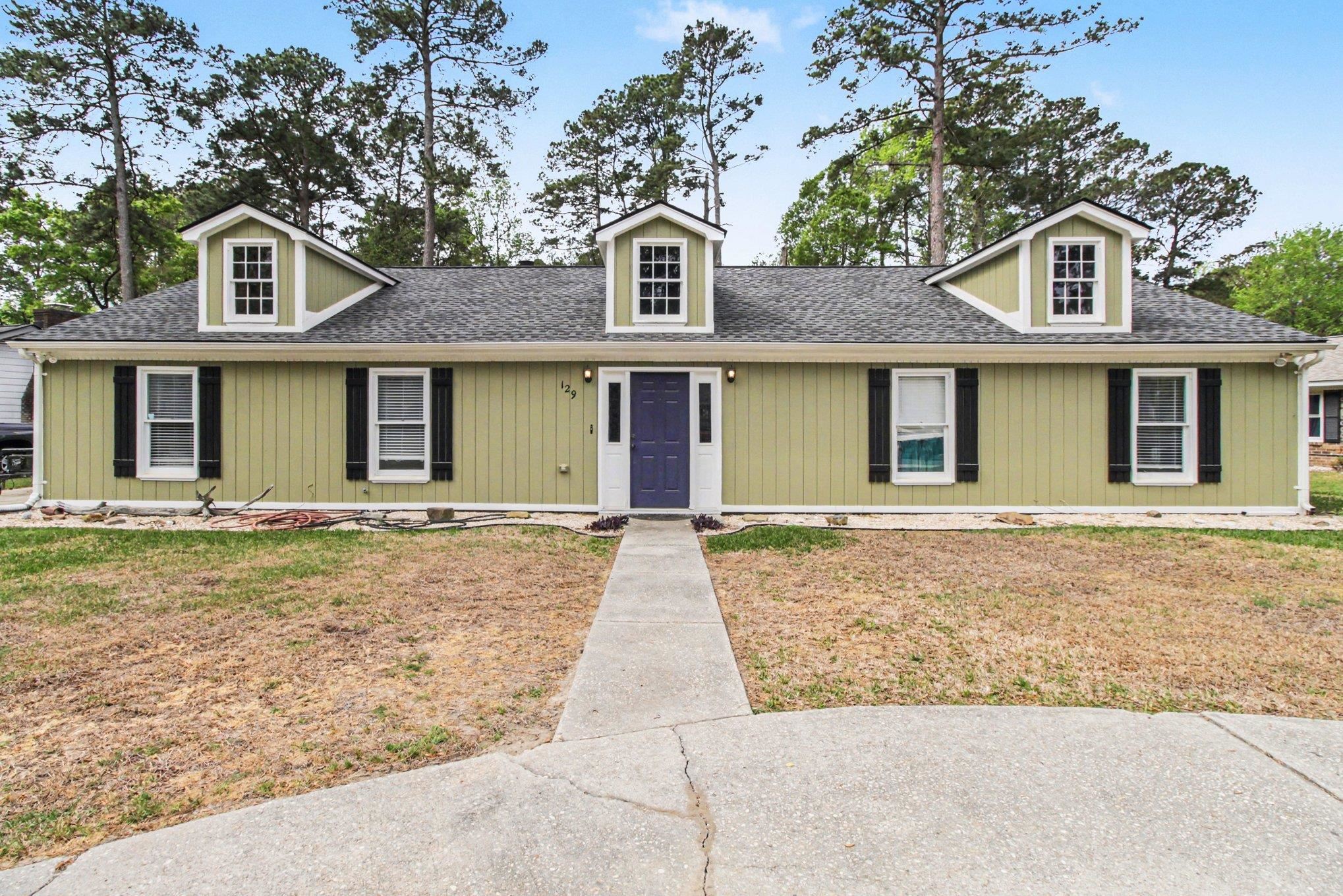 129 Brookgate Dr. Property Photo 2