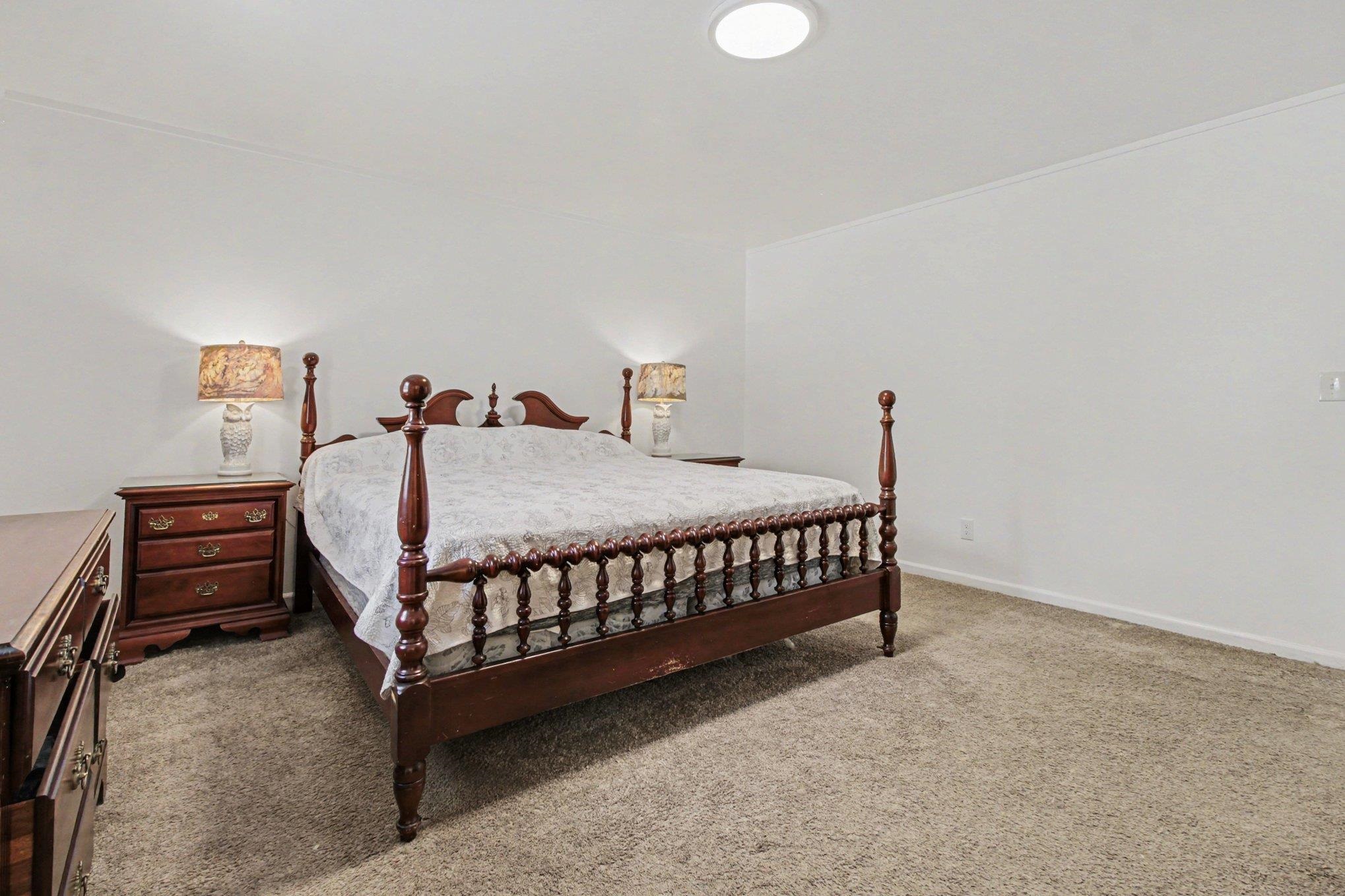 129 Brookgate Dr. Property Photo 23
