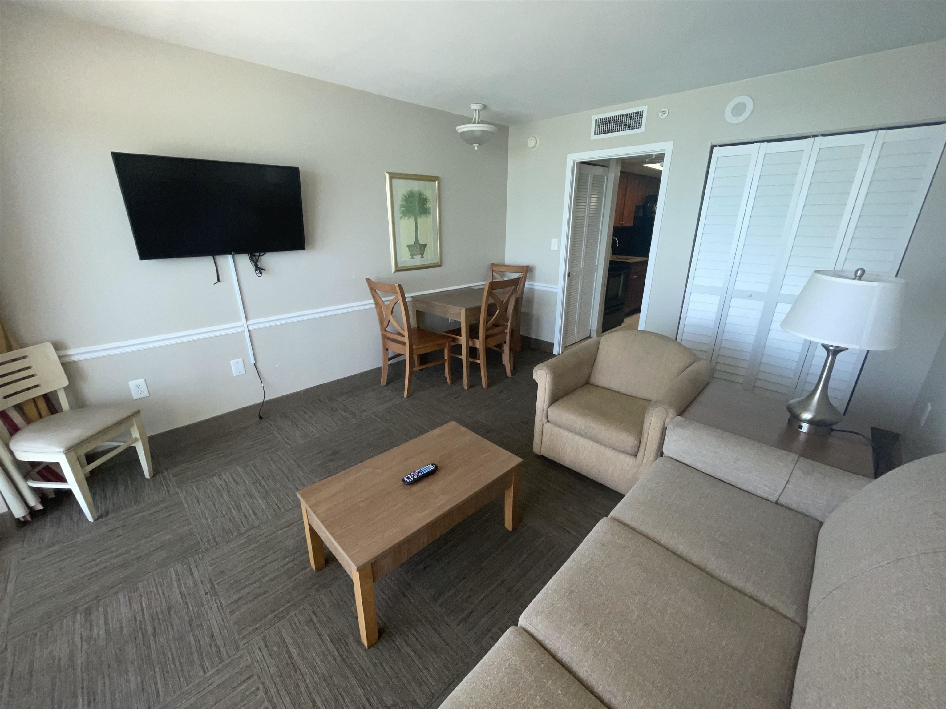 2000 N Ocean Blvd. Property Photo 6