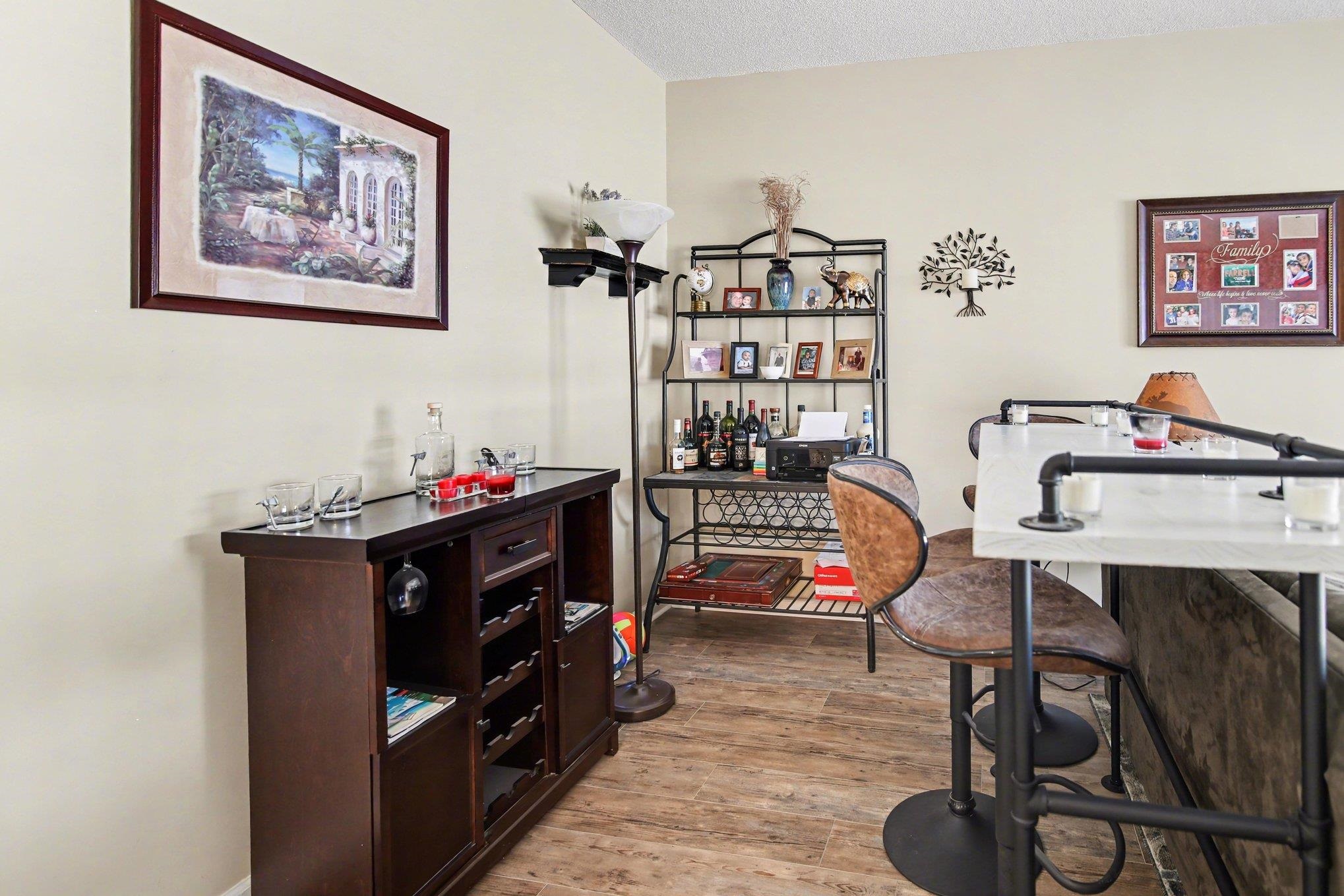 425 Colonial Trace Dr. Property Photo 6