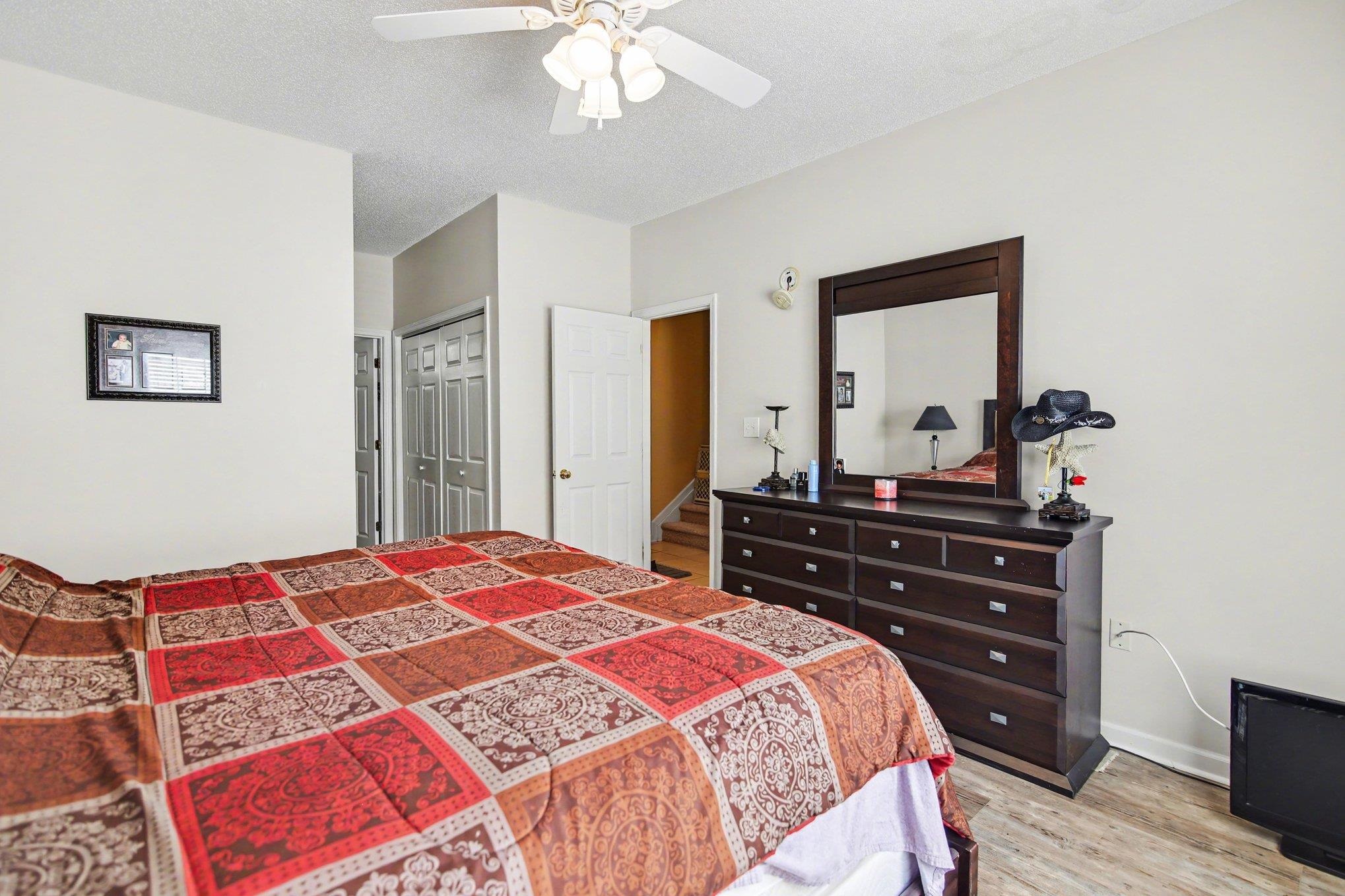 425 Colonial Trace Dr. Property Photo 11