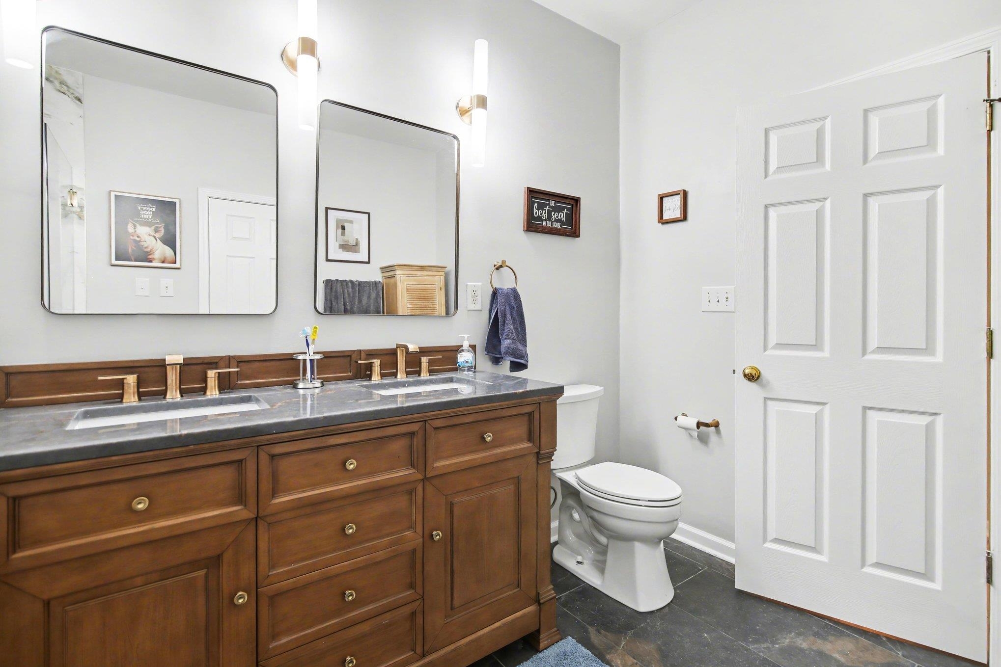 425 Colonial Trace Dr. Property Photo 13