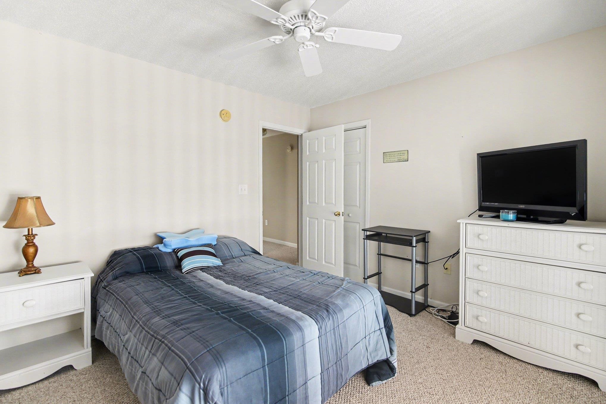 425 Colonial Trace Dr. Property Photo 15