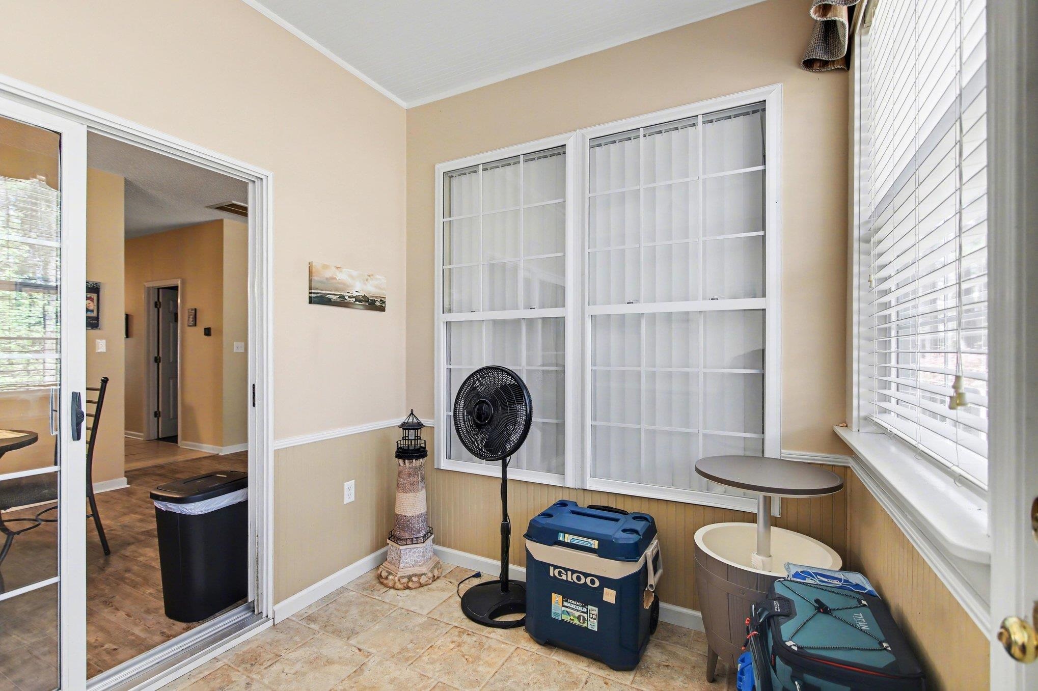 425 Colonial Trace Dr. Property Photo 20