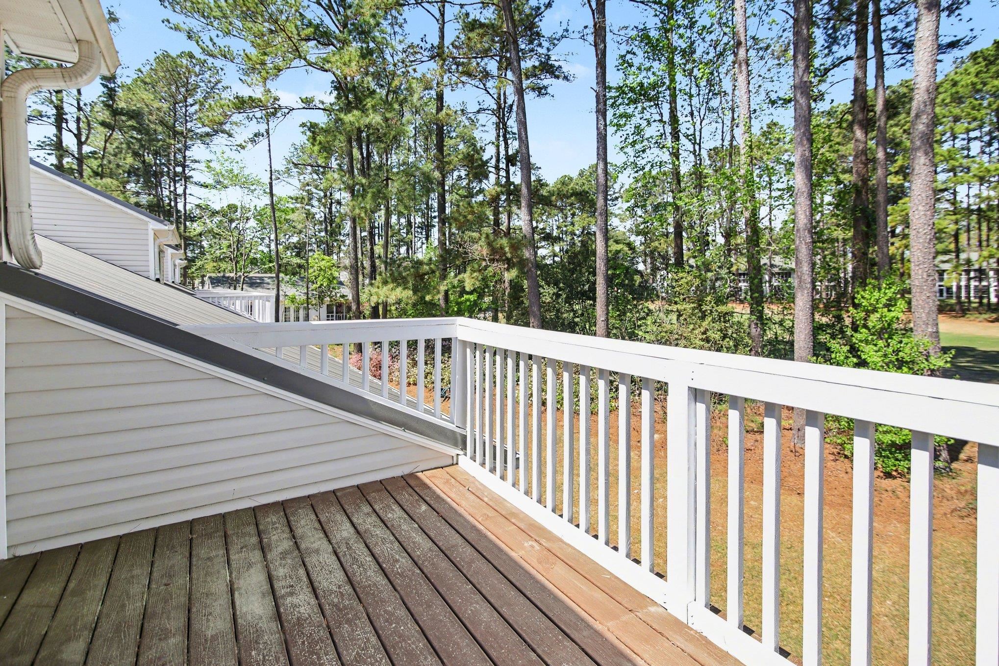 425 Colonial Trace Dr. Property Photo 24