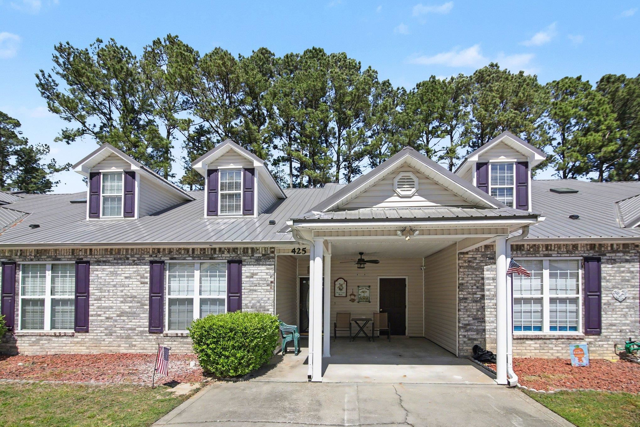 425 Colonial Trace Dr. Property Photo 30