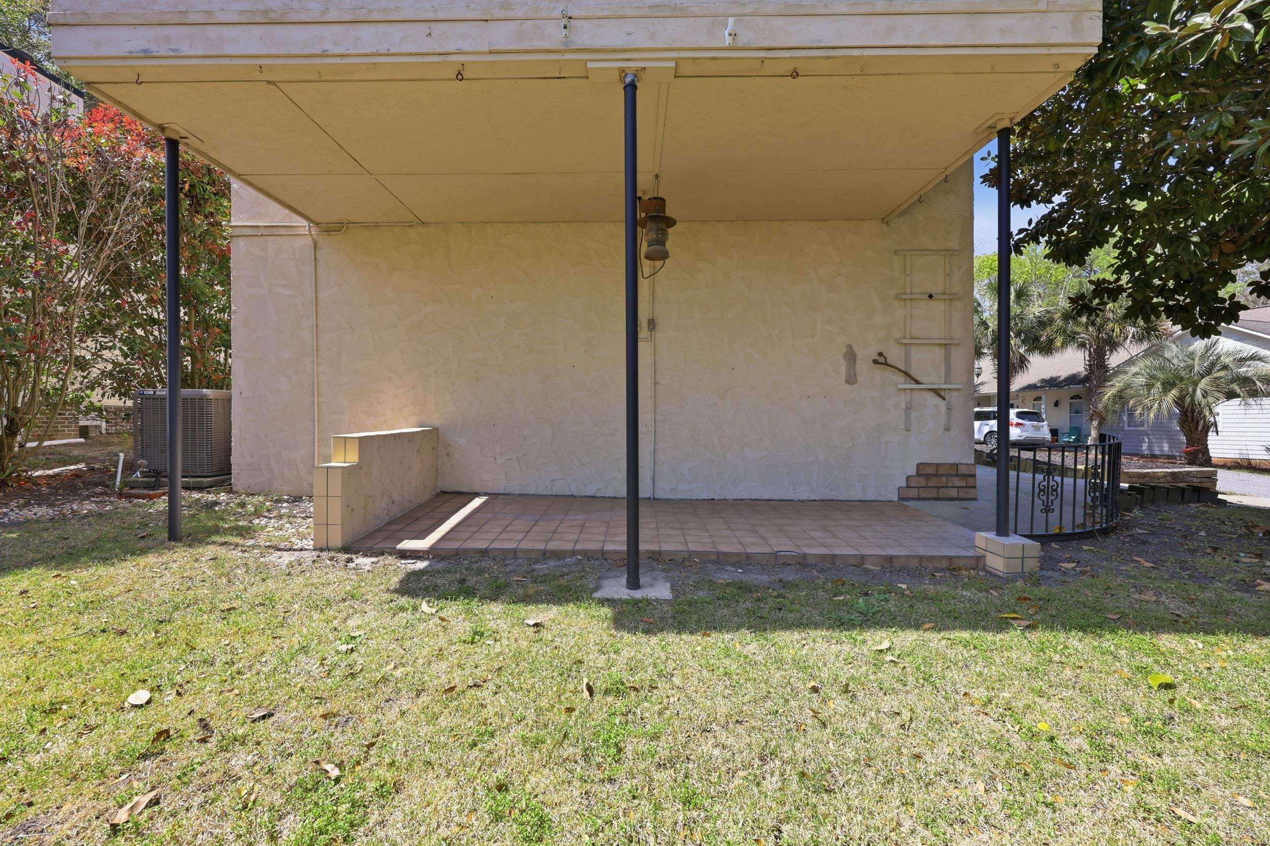 2227 Jefferson Circle Property Photo 24