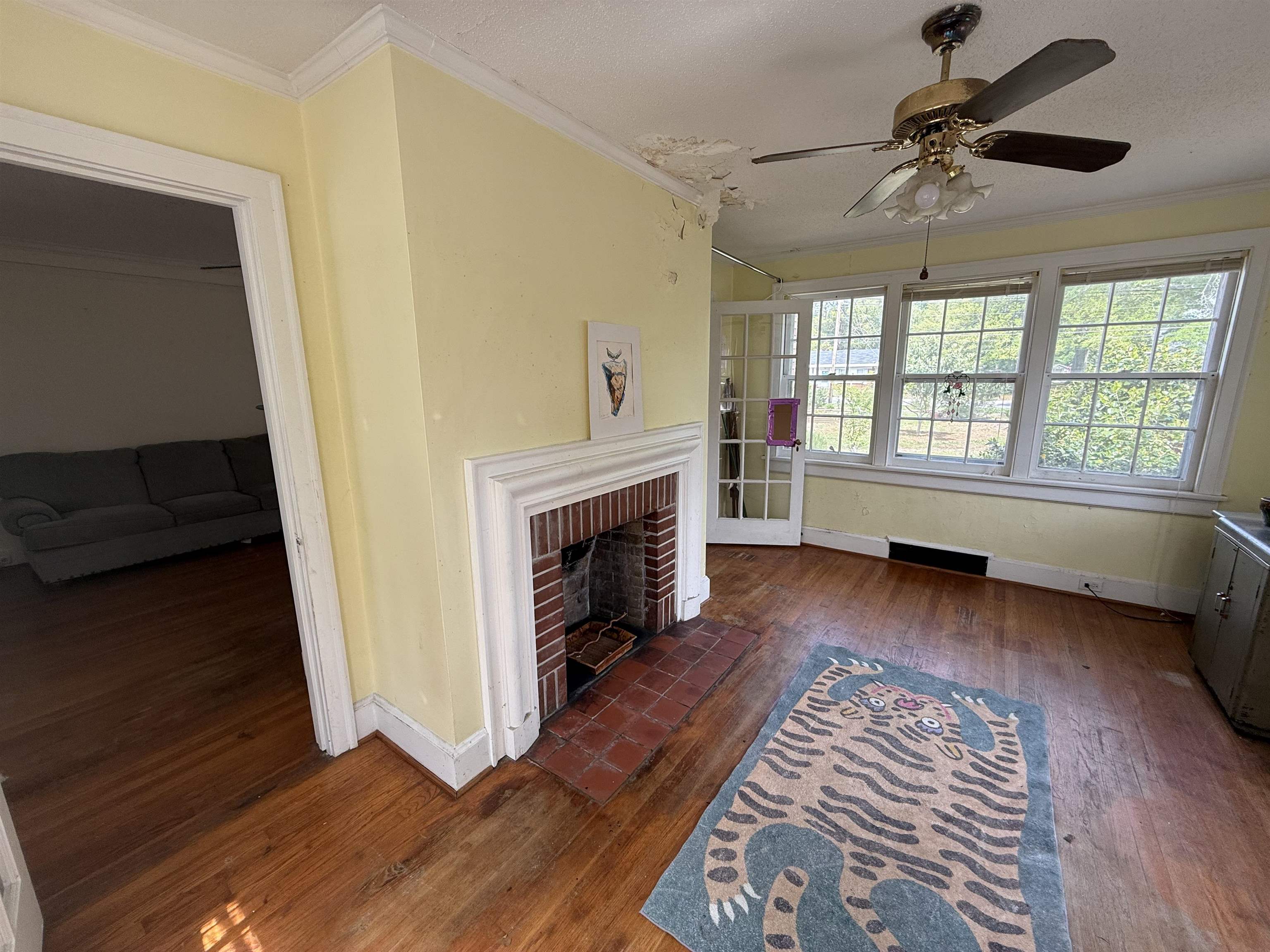 605 E Main St. Property Photo 13