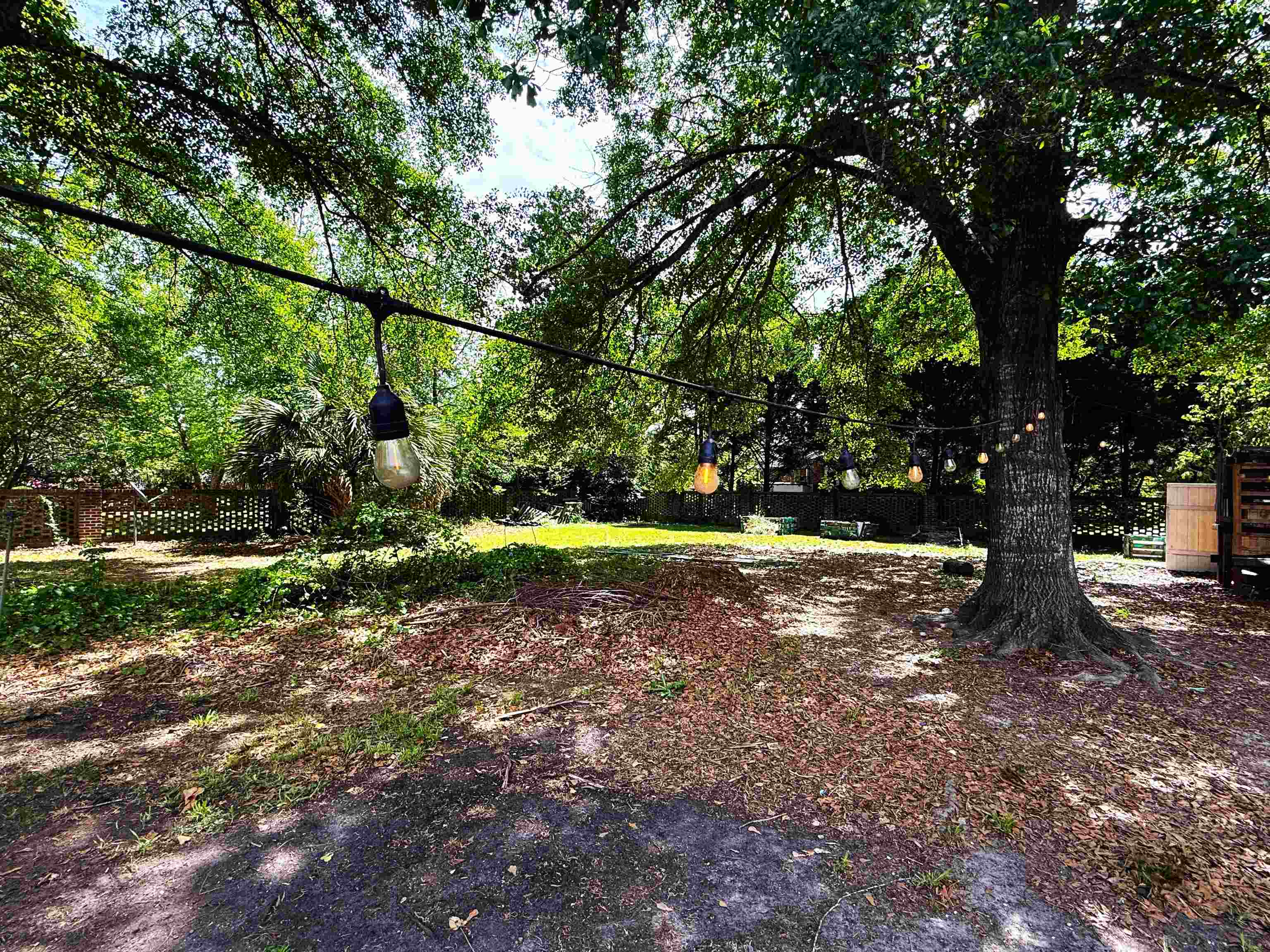 605 E Main St. Property Photo 35