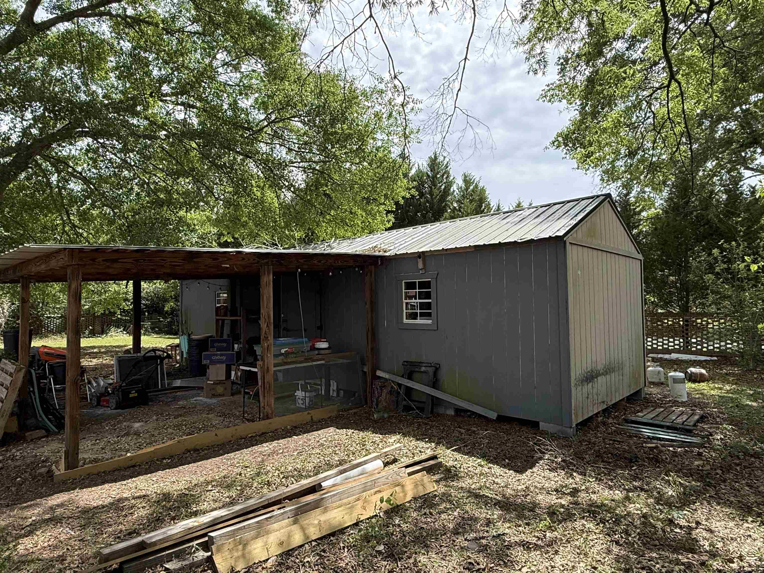 605 E Main St. Property Photo 40