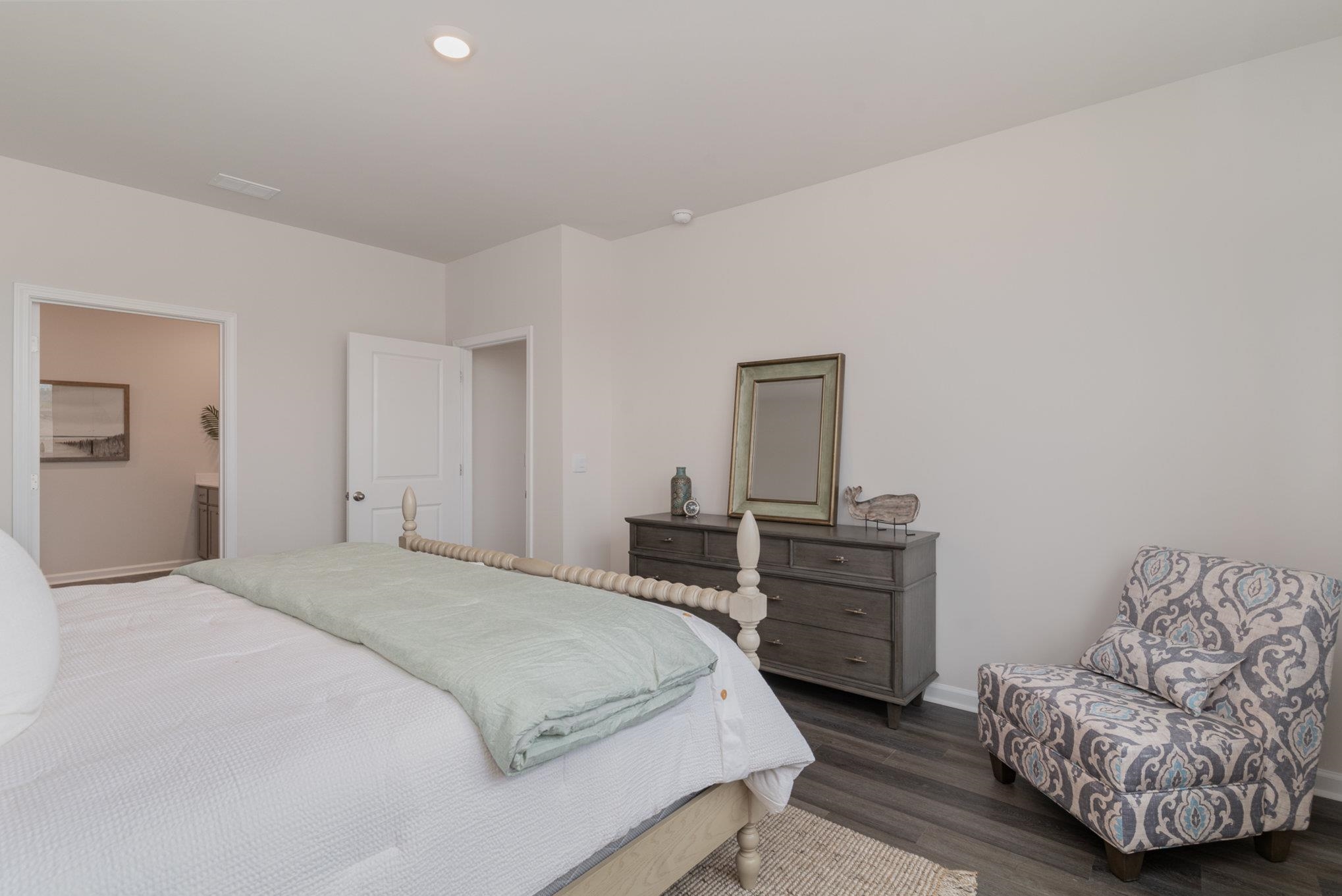 814 Farmers Passage Loop Property Photo 13
