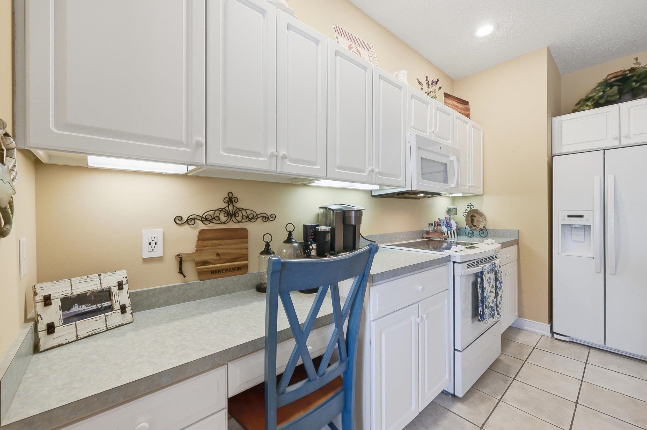 4447 River Rd. Property Photo 9