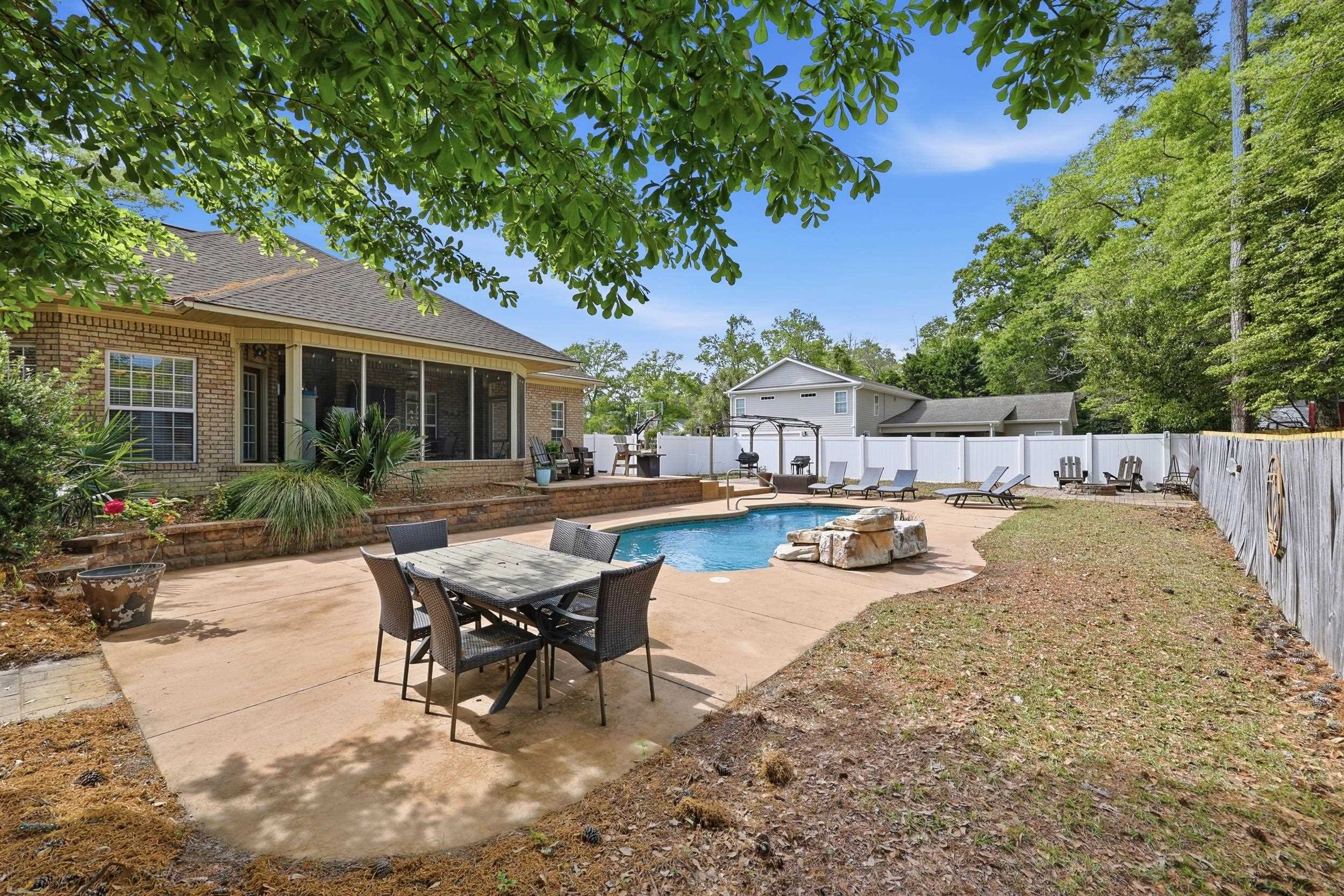 4447 River Rd. Property Photo 31