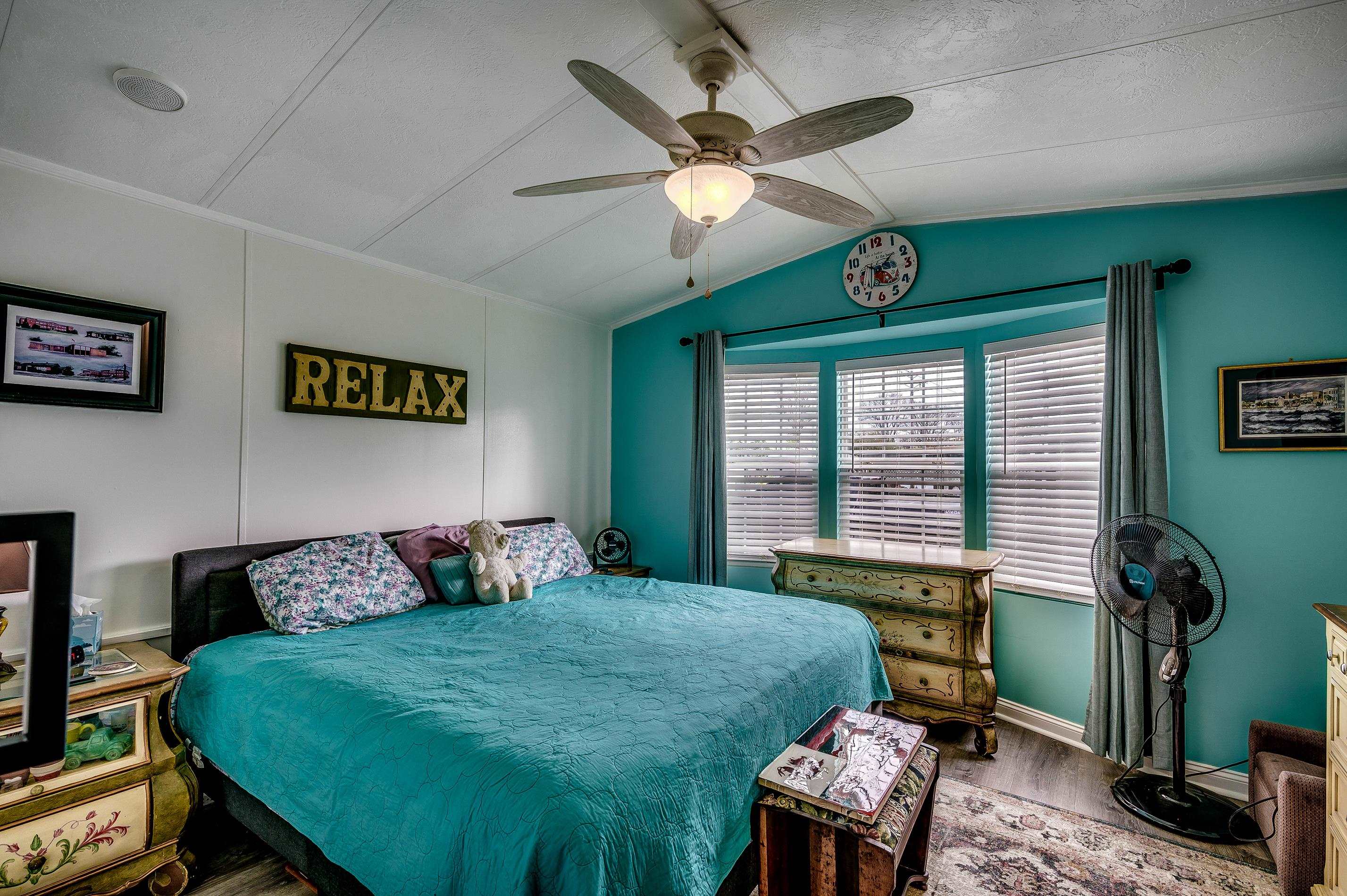 1505 Gardenia Ave. Property Photo 11