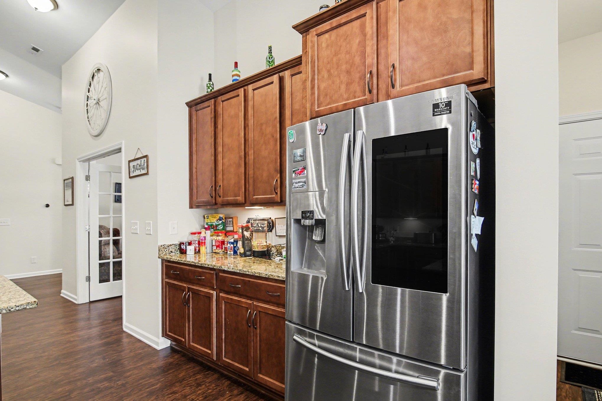 605 Queen Palm Ct. Property Photo 13