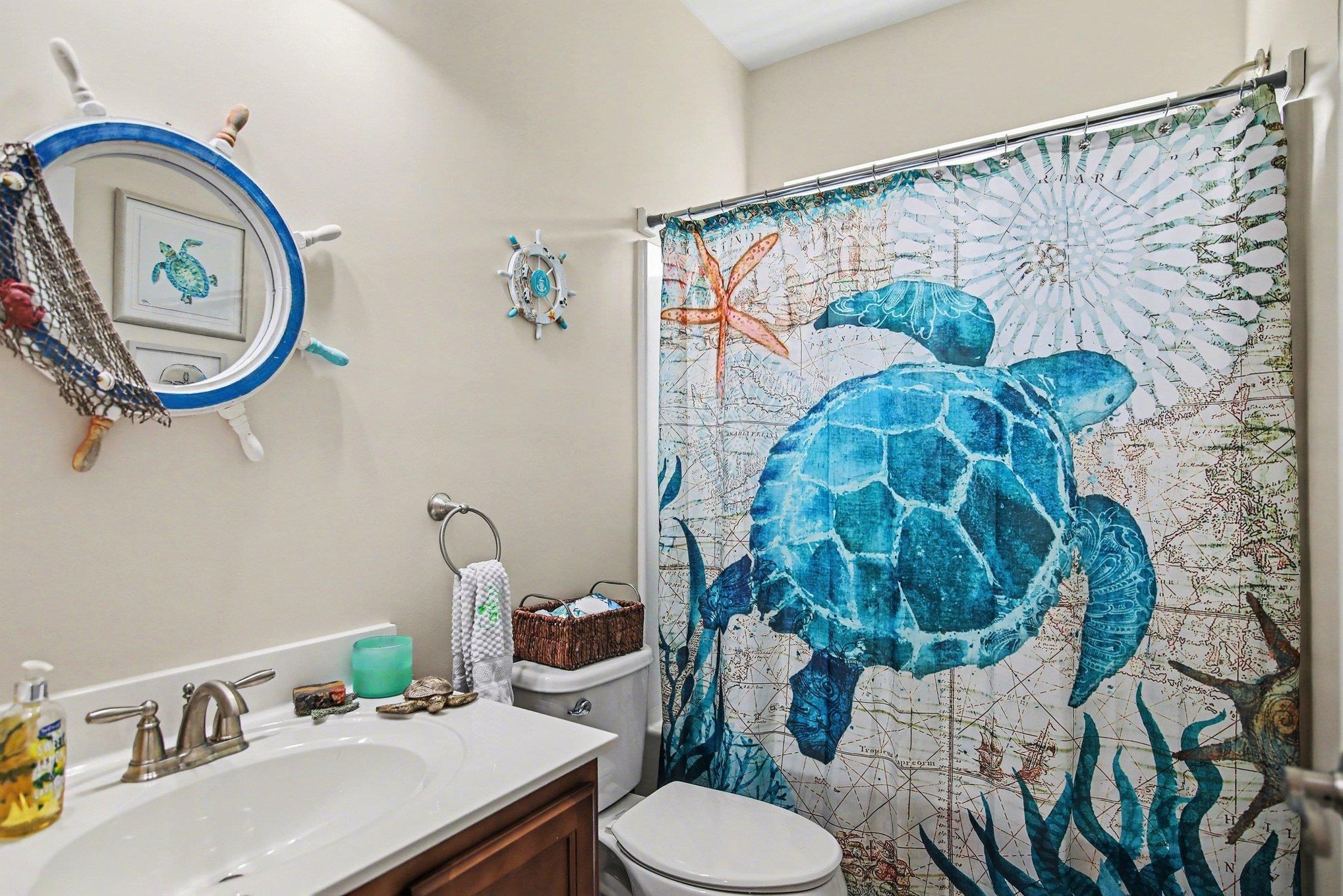 605 Queen Palm Ct. Property Photo 16