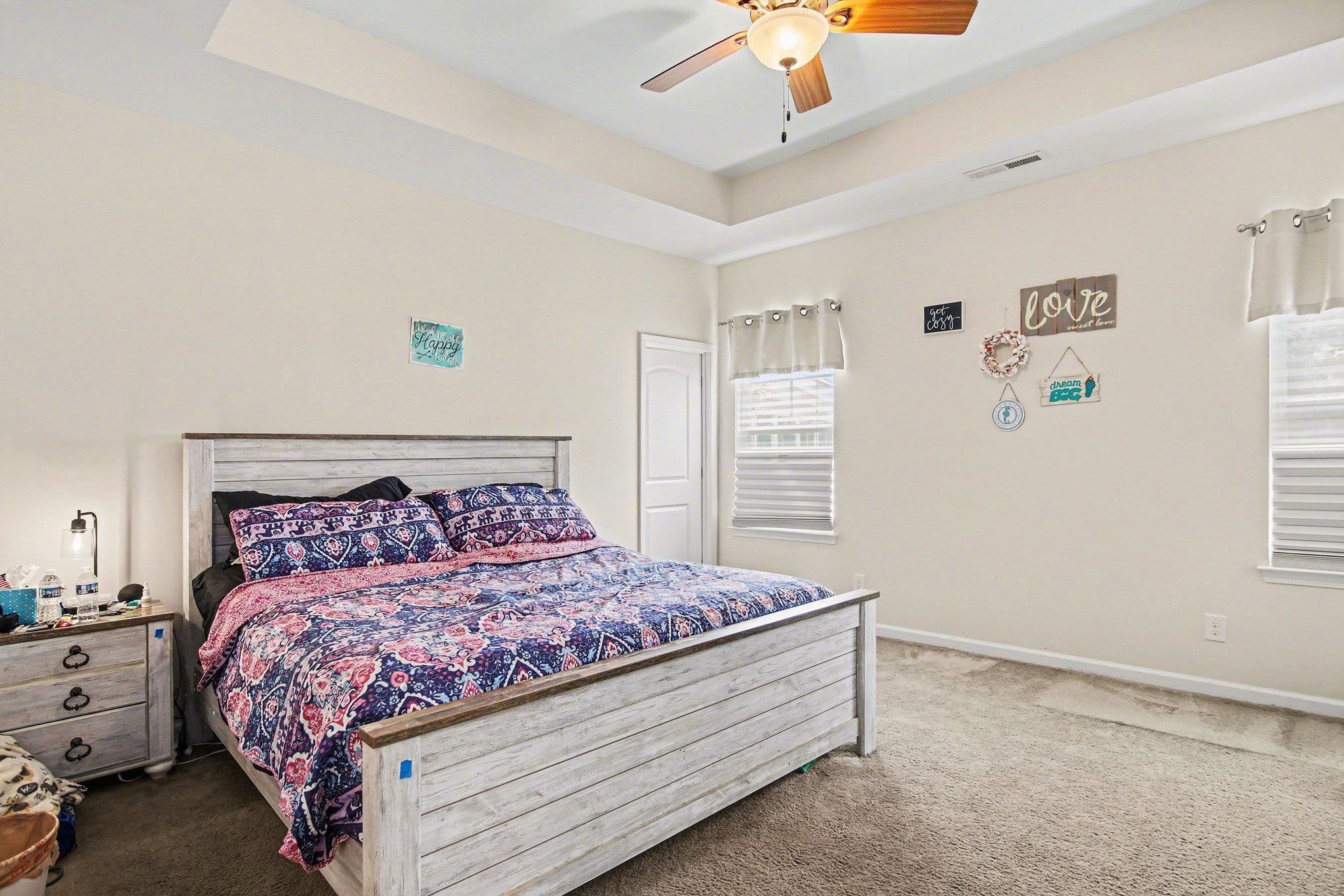 605 Queen Palm Ct. Property Photo 18
