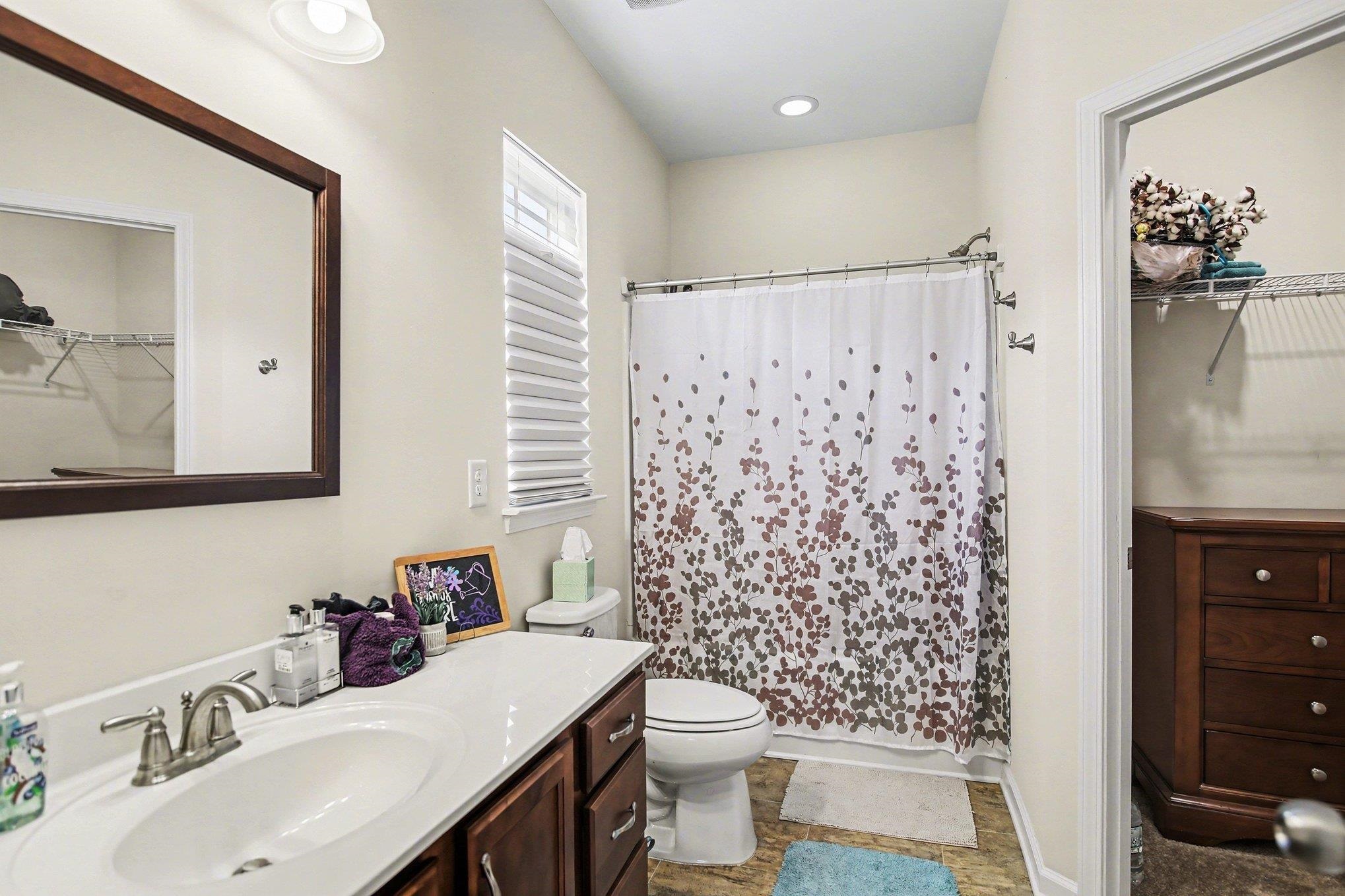 605 Queen Palm Ct. Property Photo 22