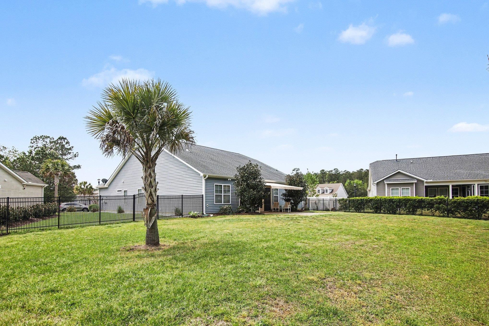 605 Queen Palm Ct. Property Photo 31