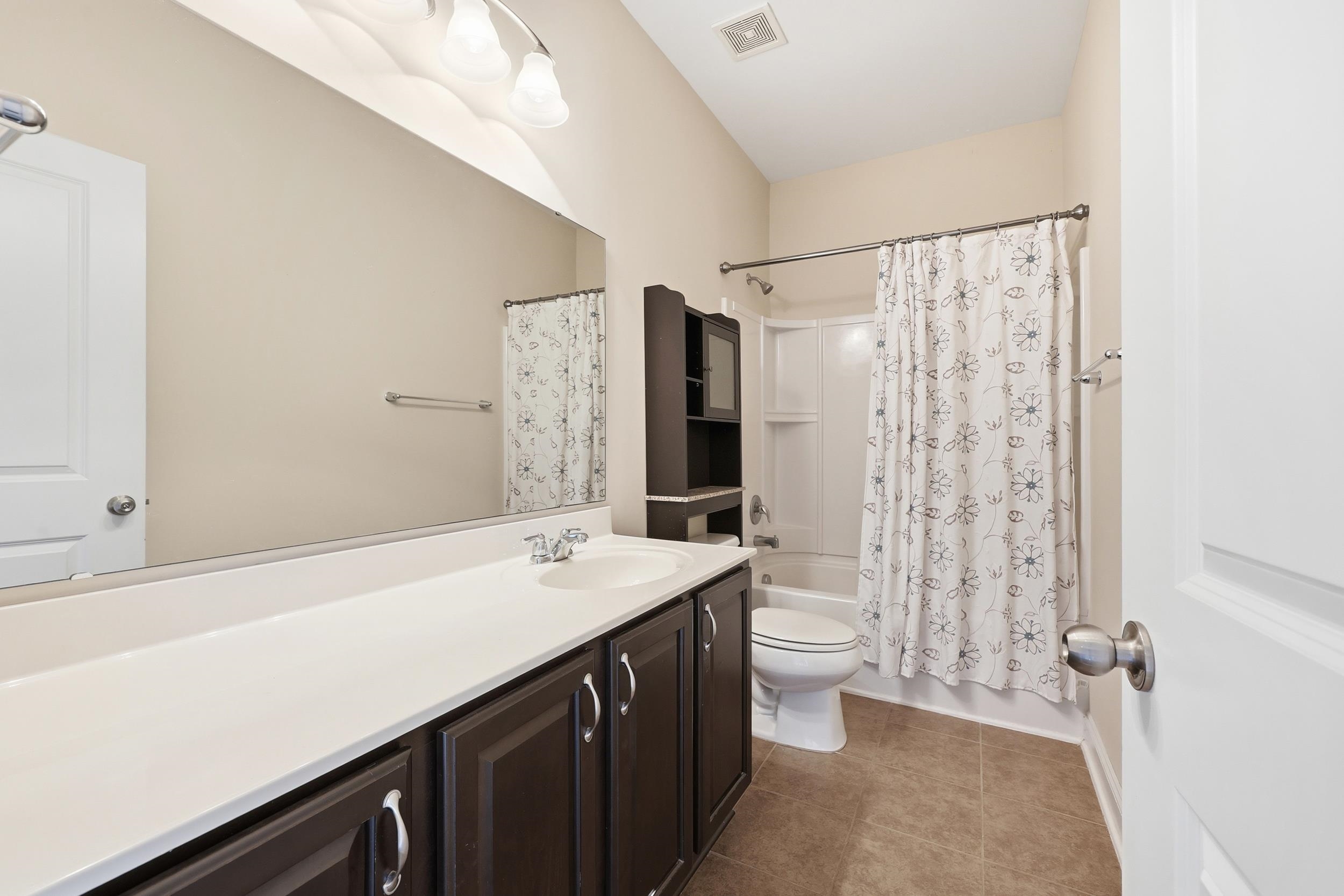 162 Summerlight Dr. Property Photo 22
