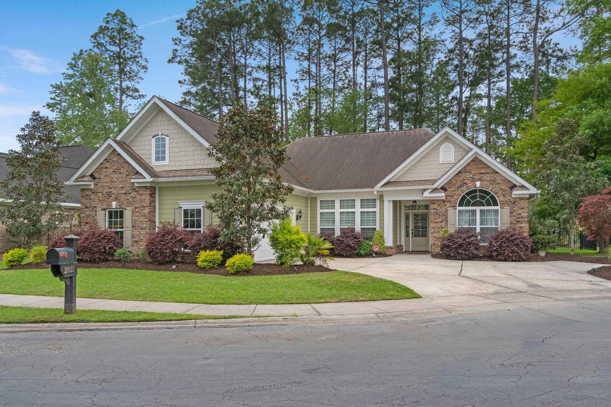 2851 McLeod Ln. Property Photo 1