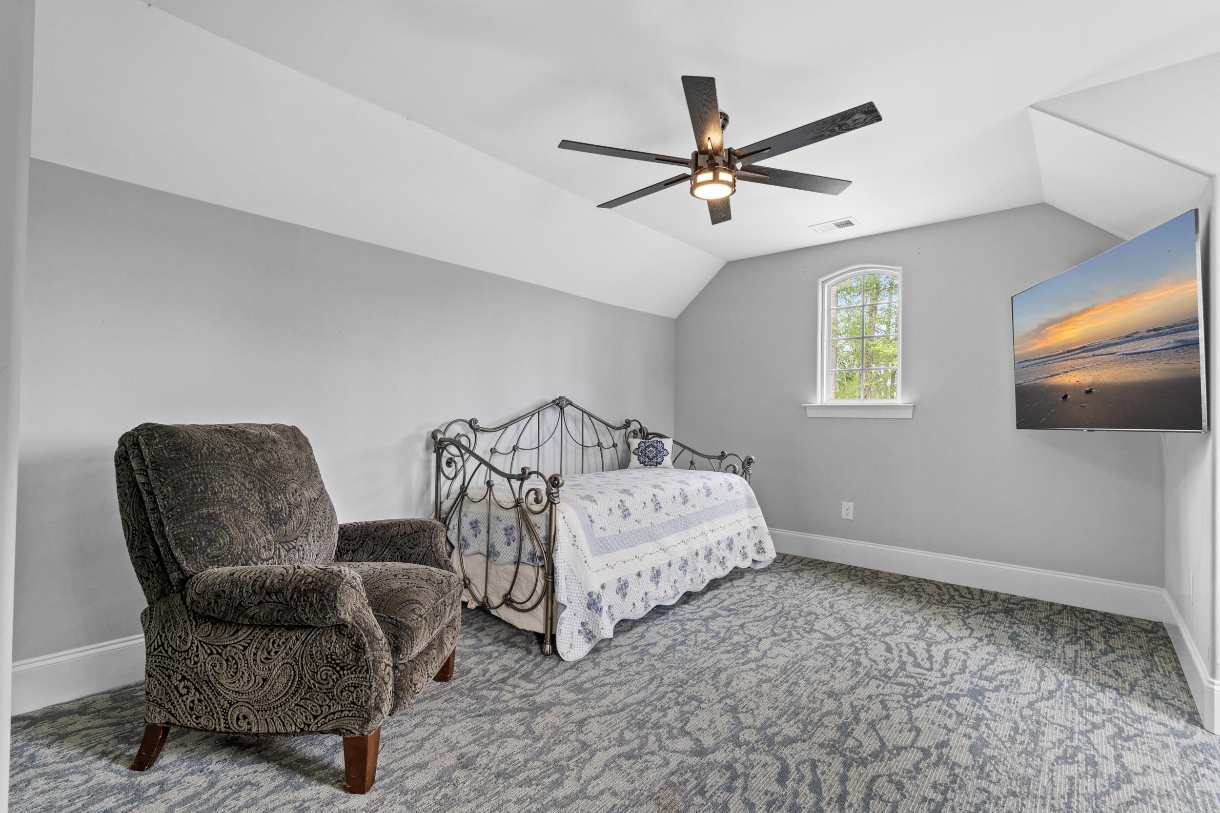 2851 Mcleod Ln. Property Photo 40