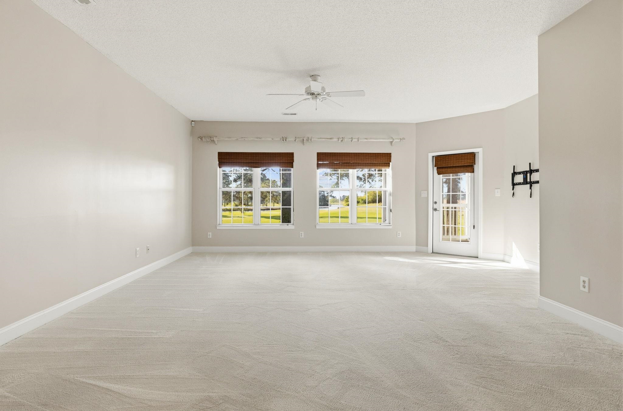 5049 Glenbrook Dr. Property Photo 6