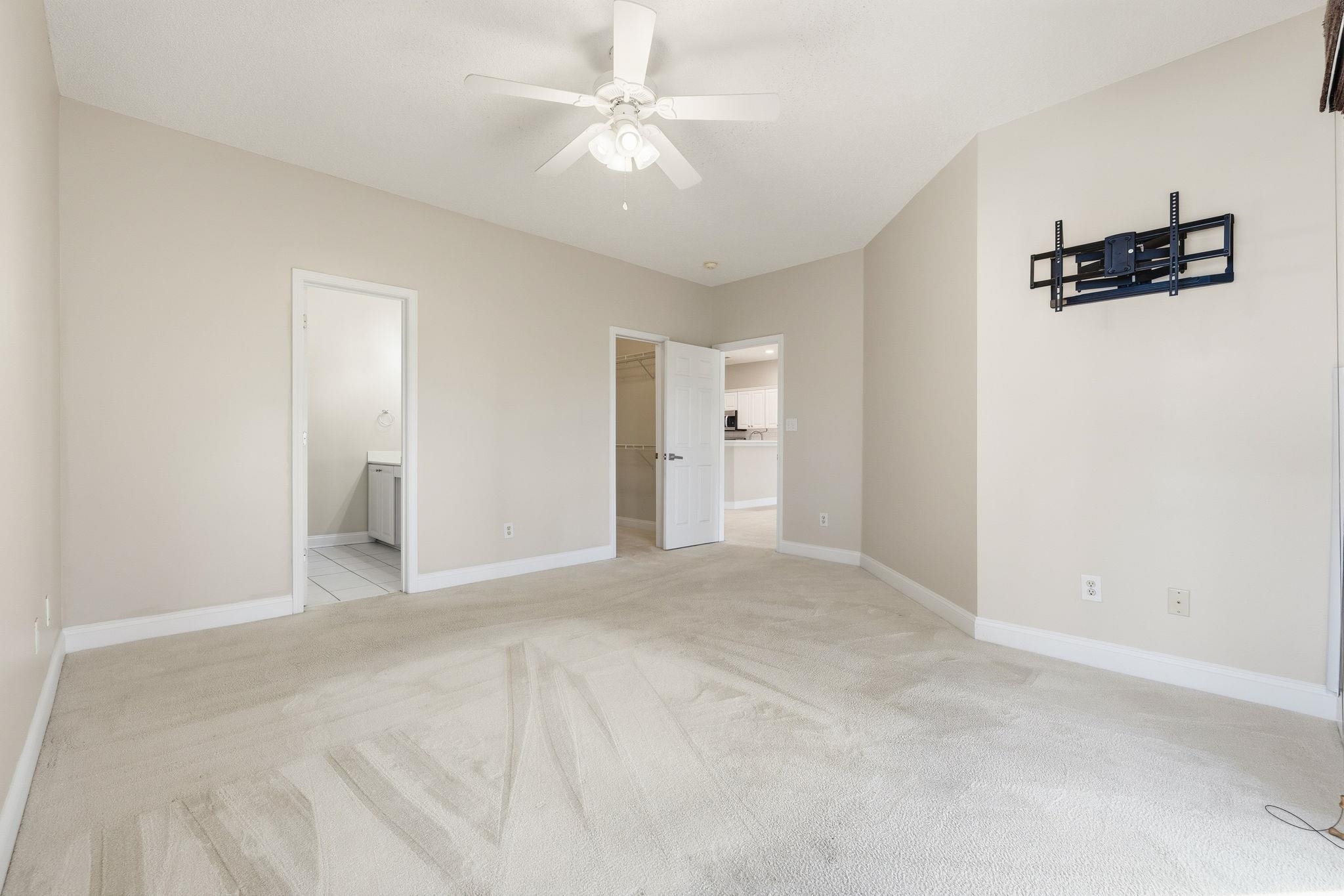 5049 Glenbrook Dr. Property Photo 22