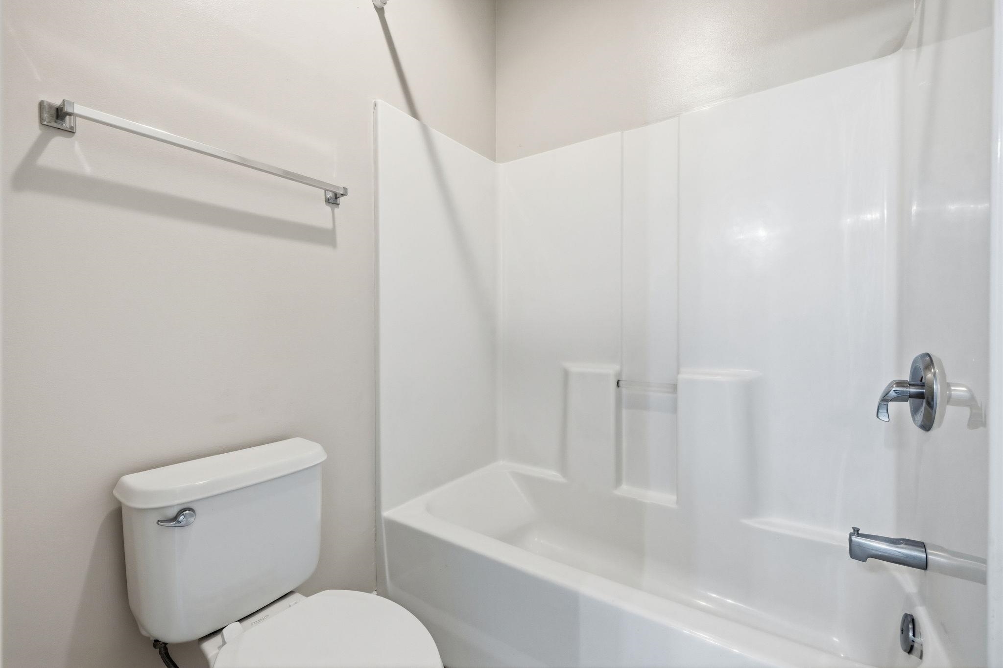 5049 Glenbrook Dr. Property Photo 29