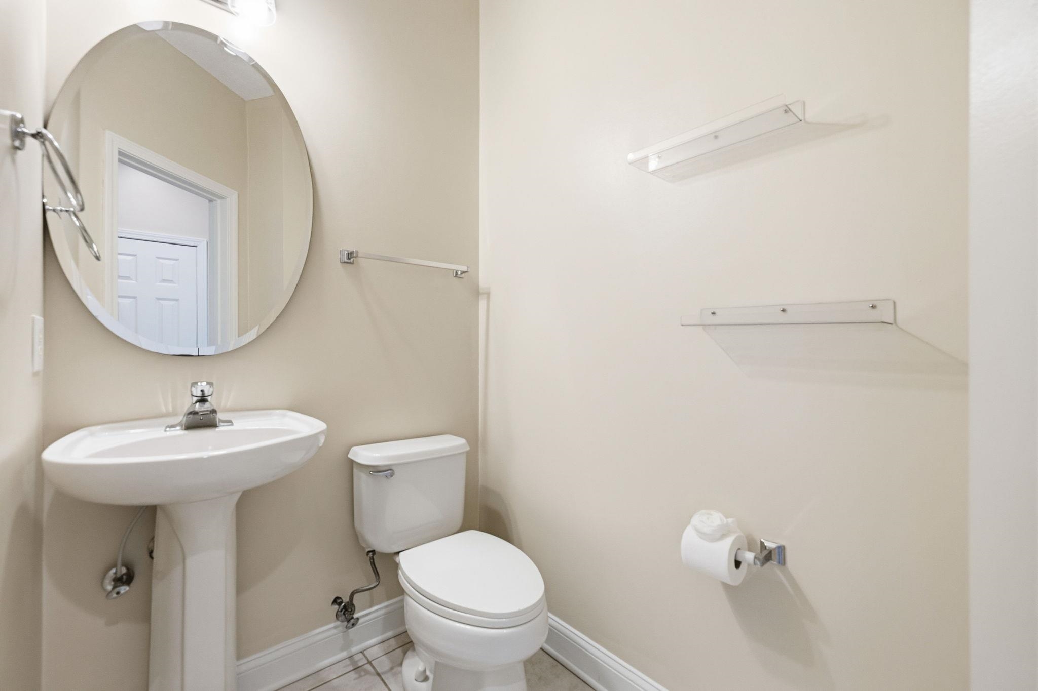 5049 Glenbrook Dr. Property Photo 33