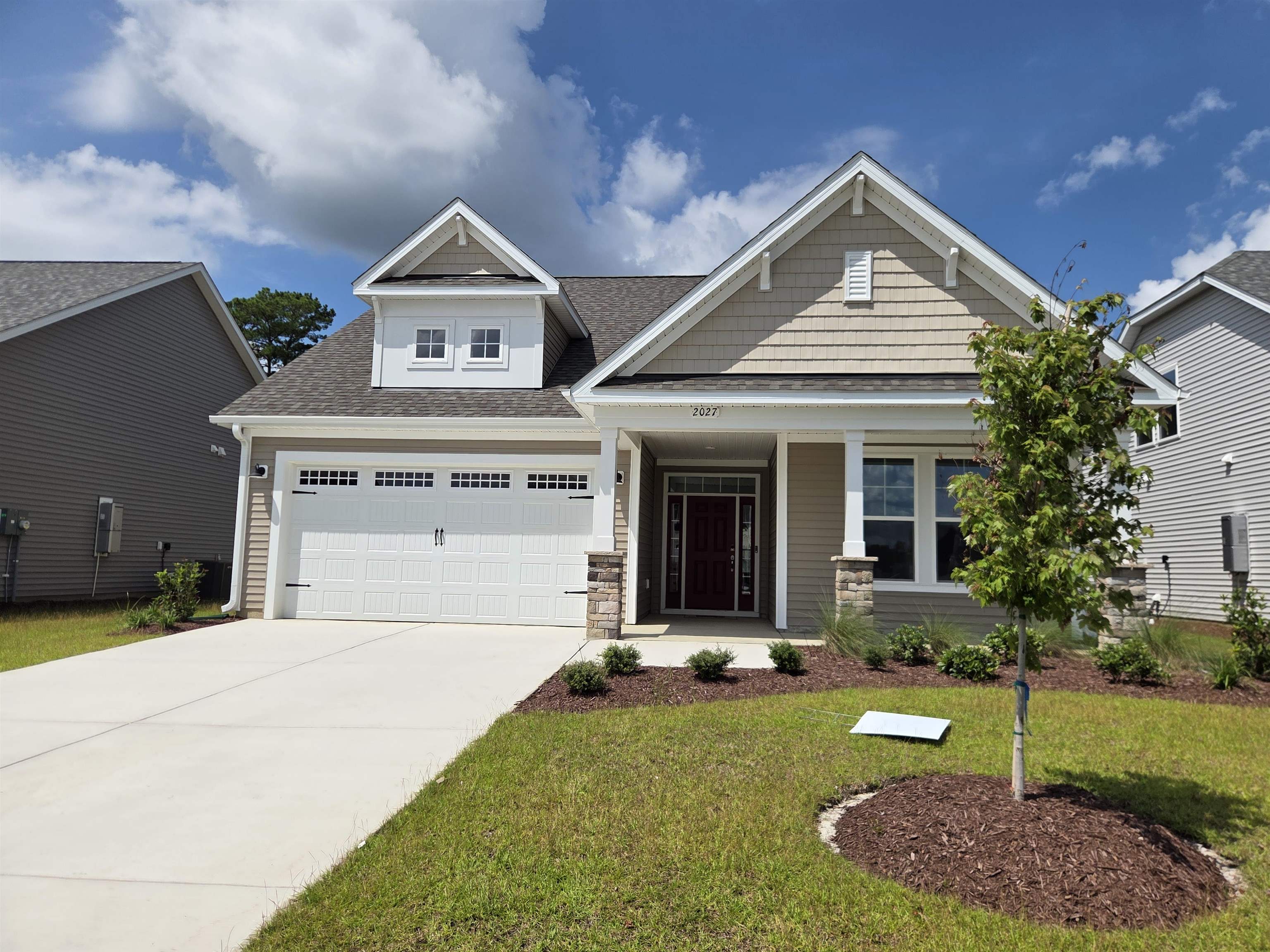 2027 Woodrush Loop Property Photo 1