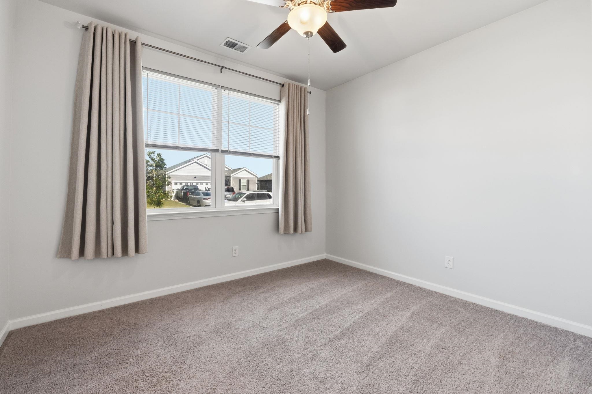 2261 Blackthorn Dr. Property Photo 11