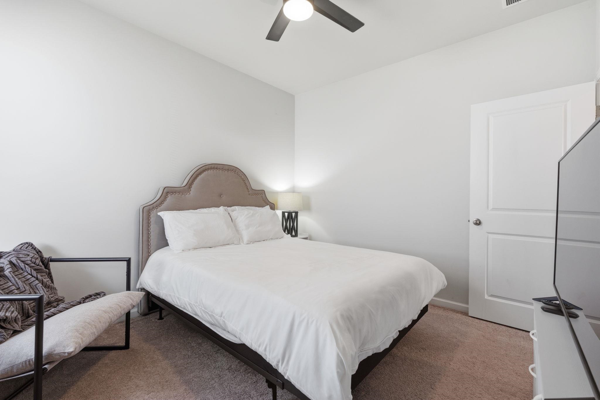 2261 Blackthorn Dr. Property Photo 13