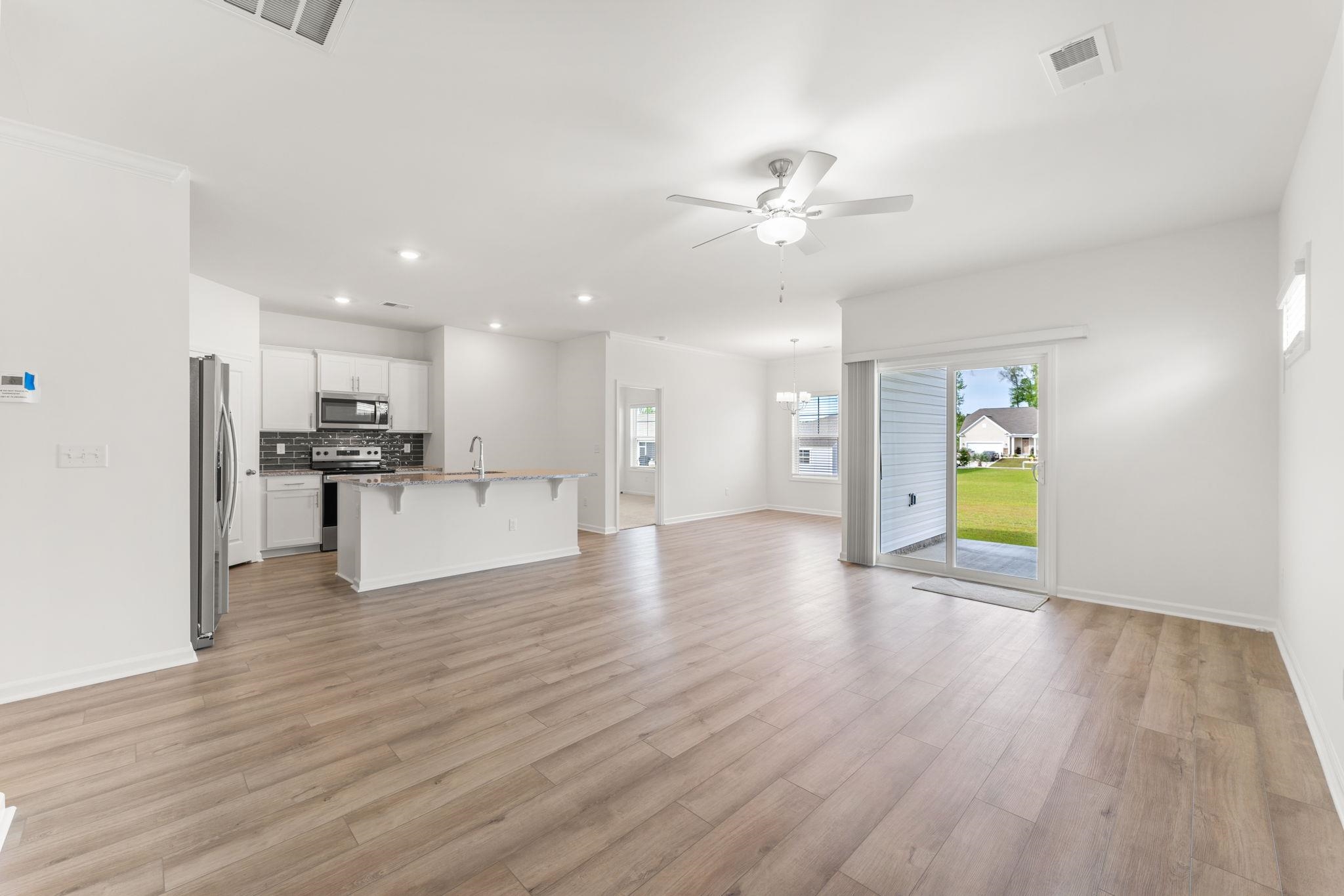 545 Honeyhill Loop Property Photo 9