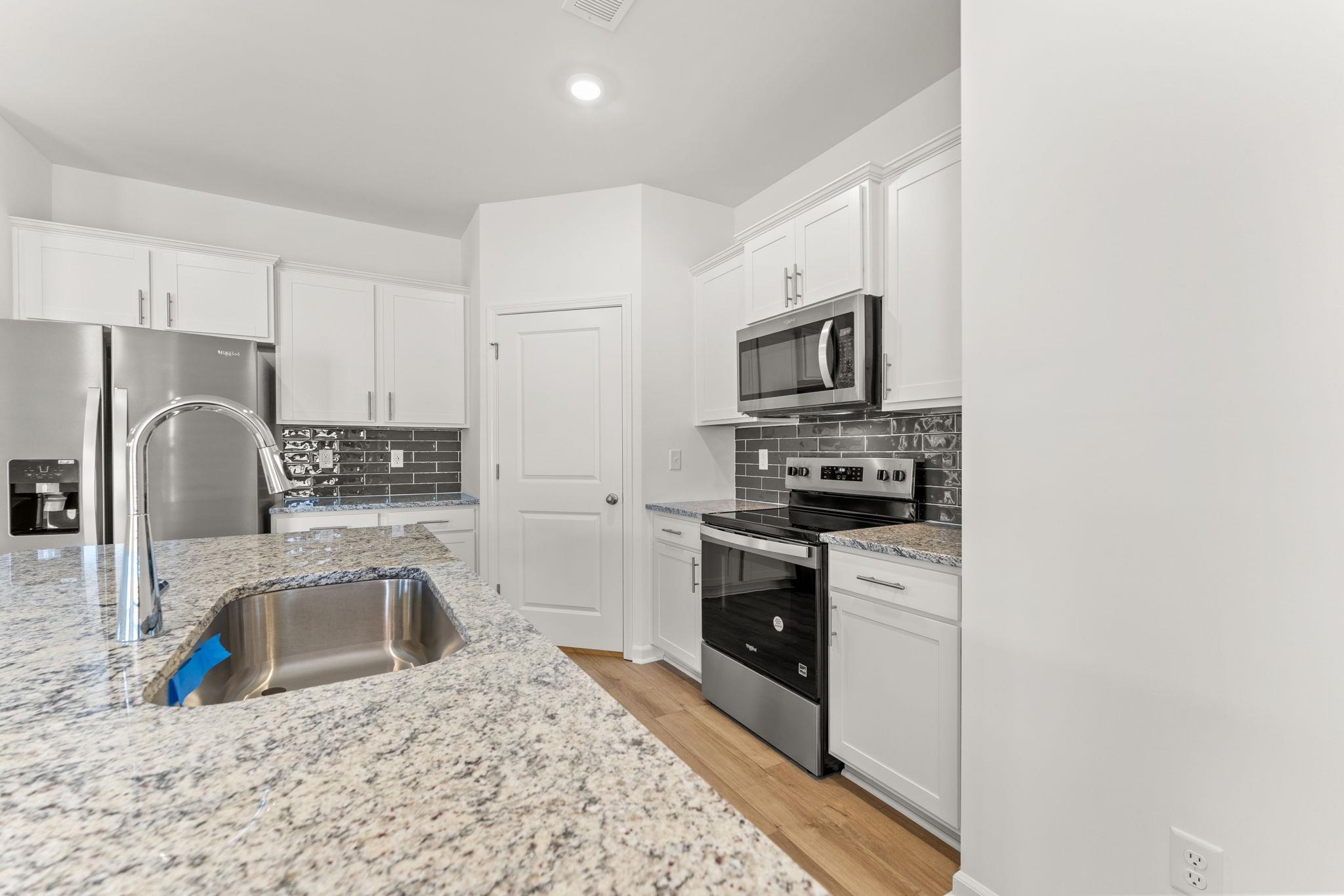 545 Honeyhill Loop Property Photo 16